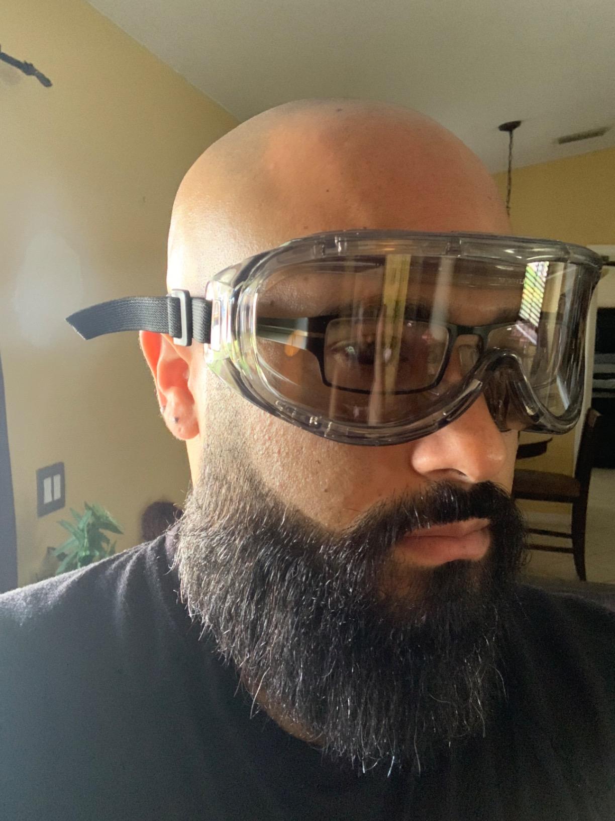 3M Professional Goggle, Clear Lens Provides Excellent Visibility, Impact-Resistant, Blocks 99.9% of UV, Indirect Ventilation customer photo 1