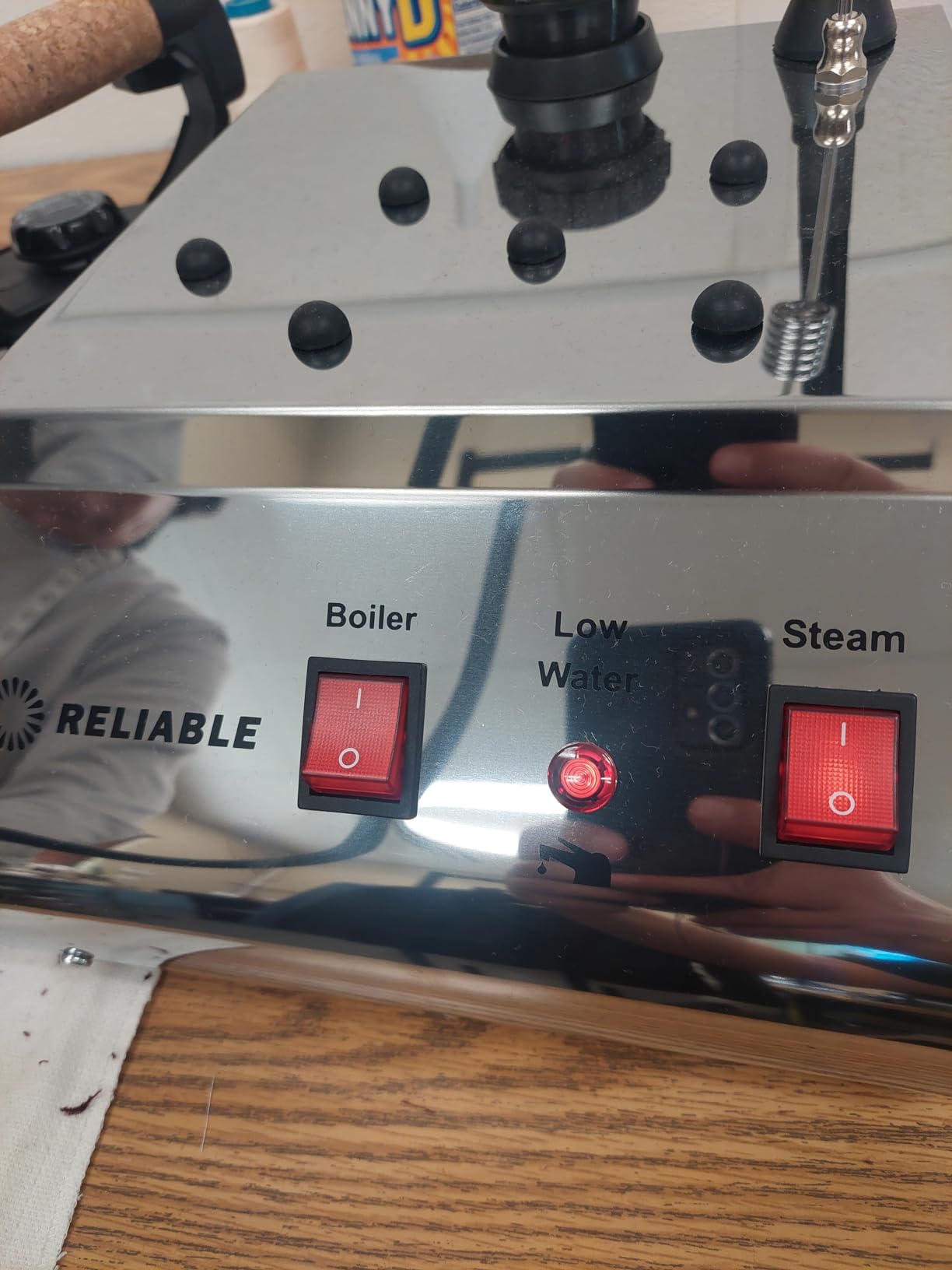 Reliable 3000IS Professional Steam Iron Station - 1800W customer photo 1
