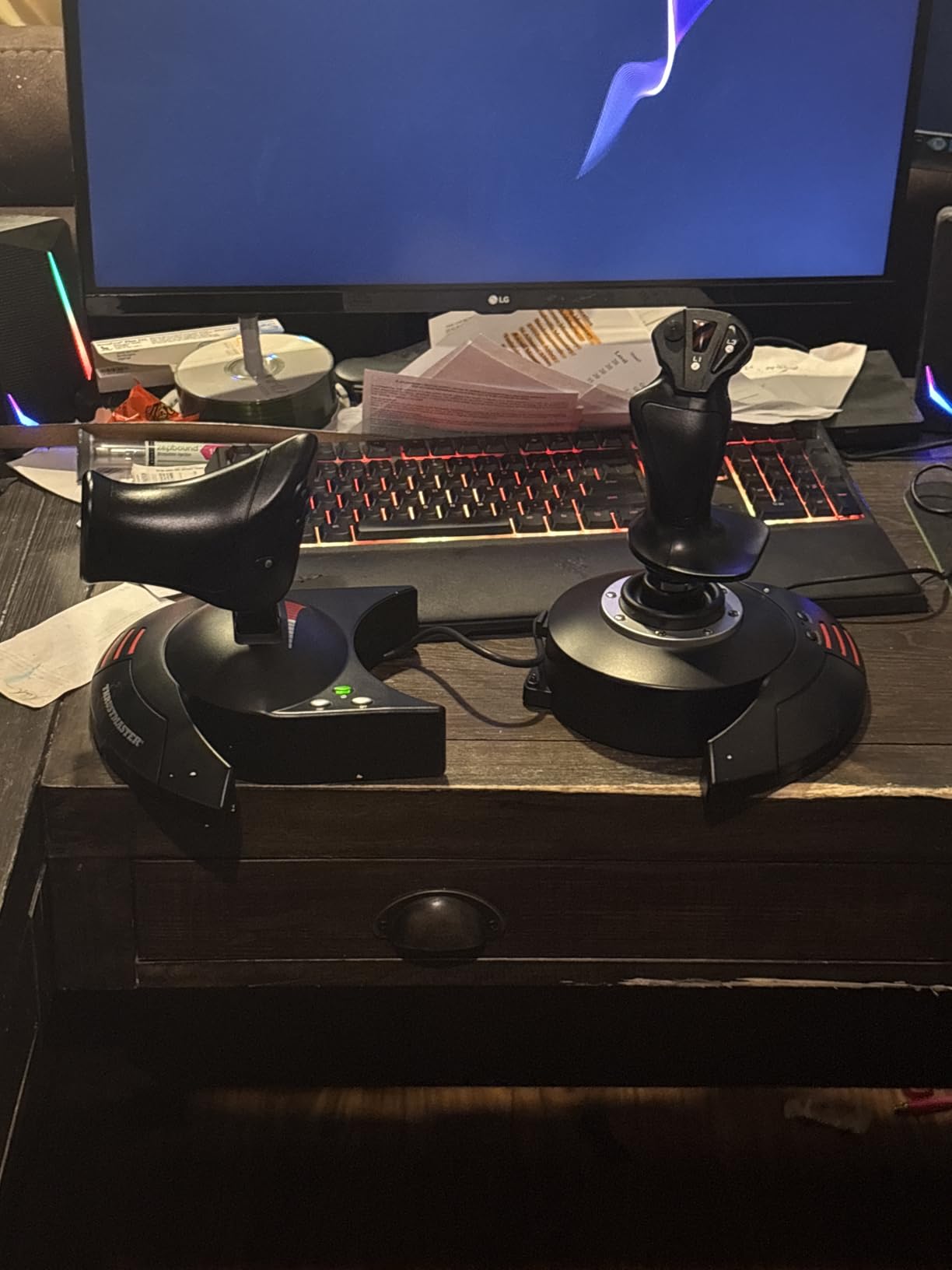 Thrustmaster T-Flight Hotas X (Compatible with PC) customer photo 2