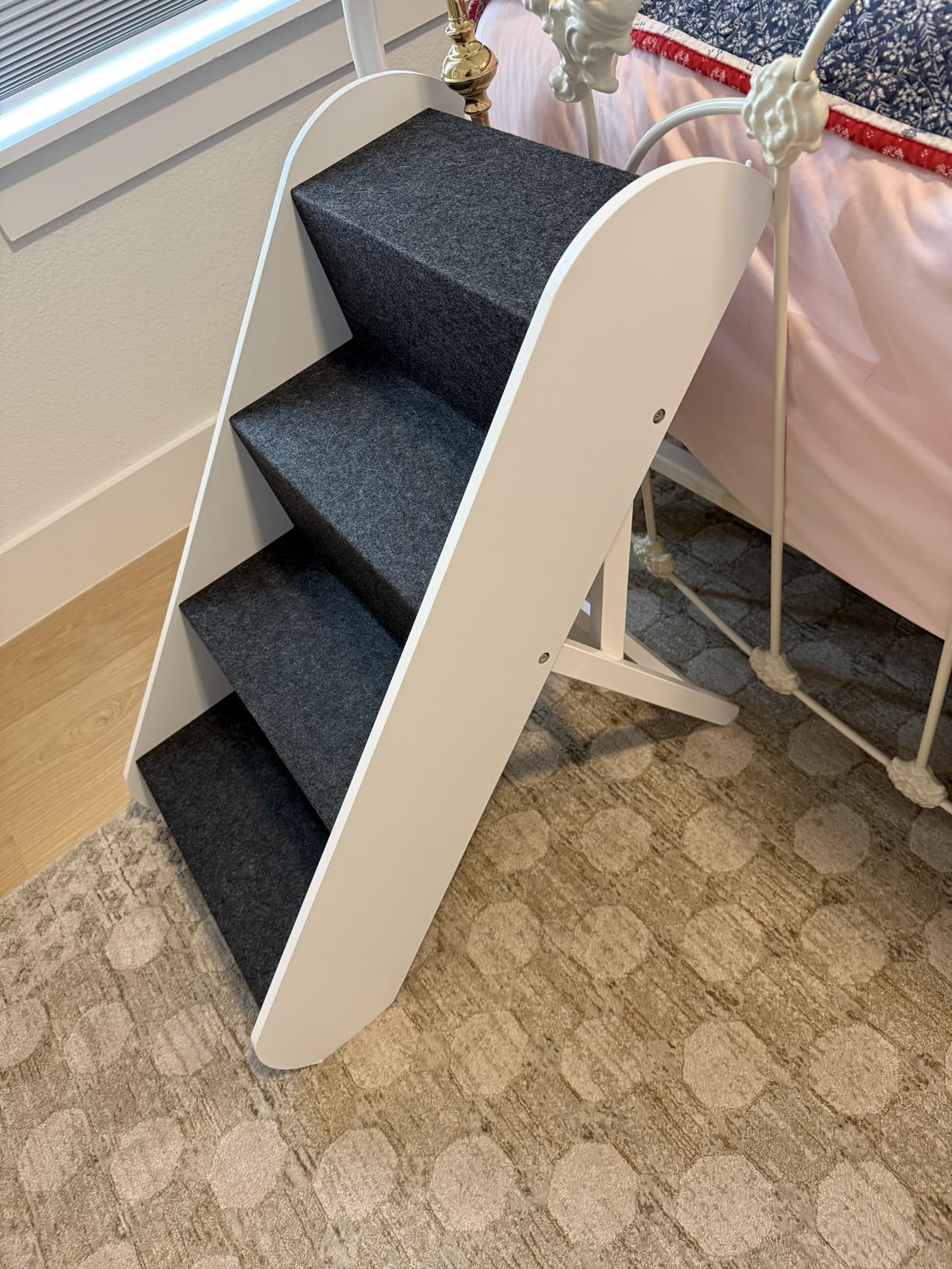 Trixie Wooden Dog Stairs with Nonslip Carpet - 3 Step Pet Stairs for Beds and Couches - with Additional Storage Space - in Natural customer photo 2