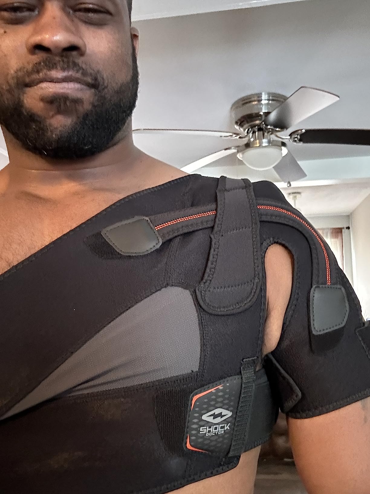 Shock Doctor Shoulder Brace for Men, Shoulder Support Brace, Prevents and Promotes Healing from AC Sprains, Rotator Cuff Shoulder Brace and Moderate Separations, Rotator Cuff Support Brace customer photo 1