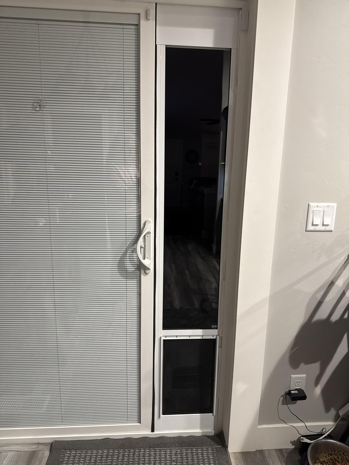 PetSafe Sliding Glass Pet Door - No-Cut DIY Install Doggy Door for Renters - Aluminum Frame - Adjustable Height 91 7/16