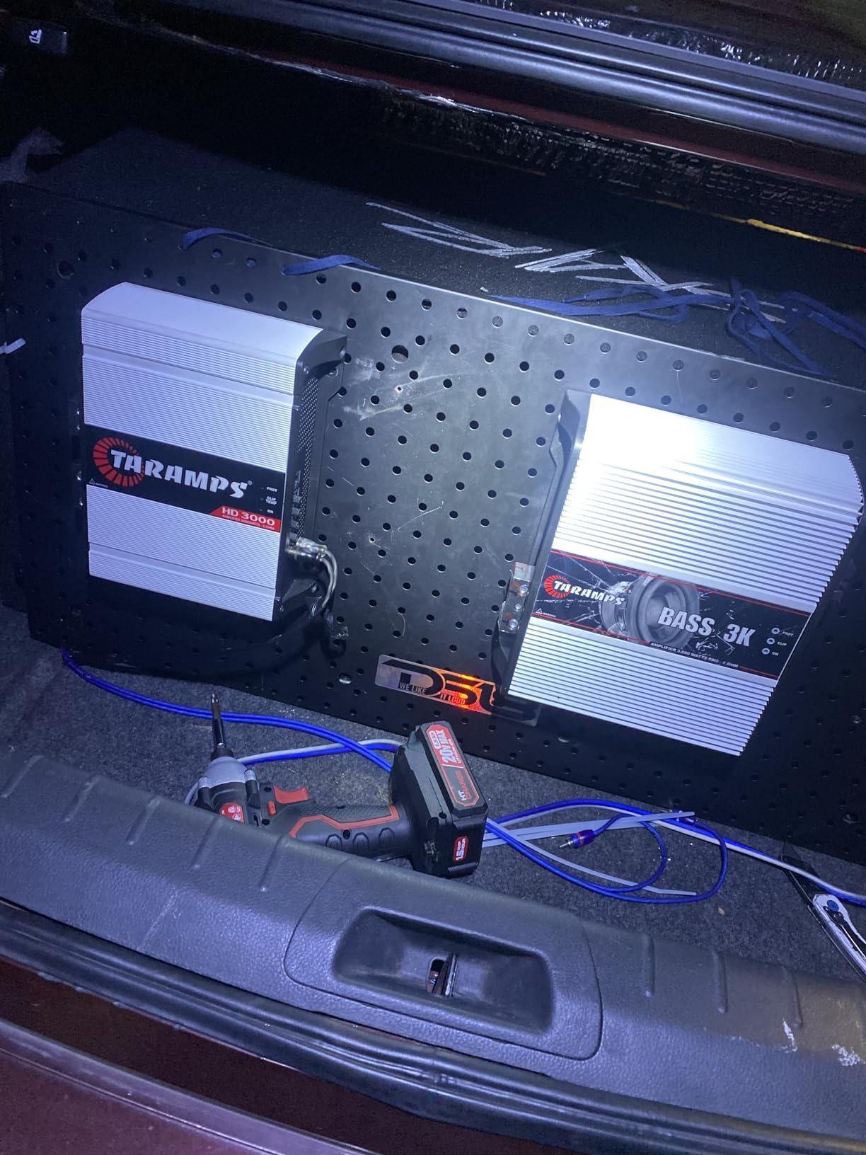 Taramps BASS 3k 1 Ohm 1 Channel Mosfet Amplifier 3000 Watts RMS, Monoblock, Subsonic Filter, Low Pass Crossover, Bass Boost, RCA, Class D, Car Audio System, Great for Subwoofers, Max Power customer photo 1