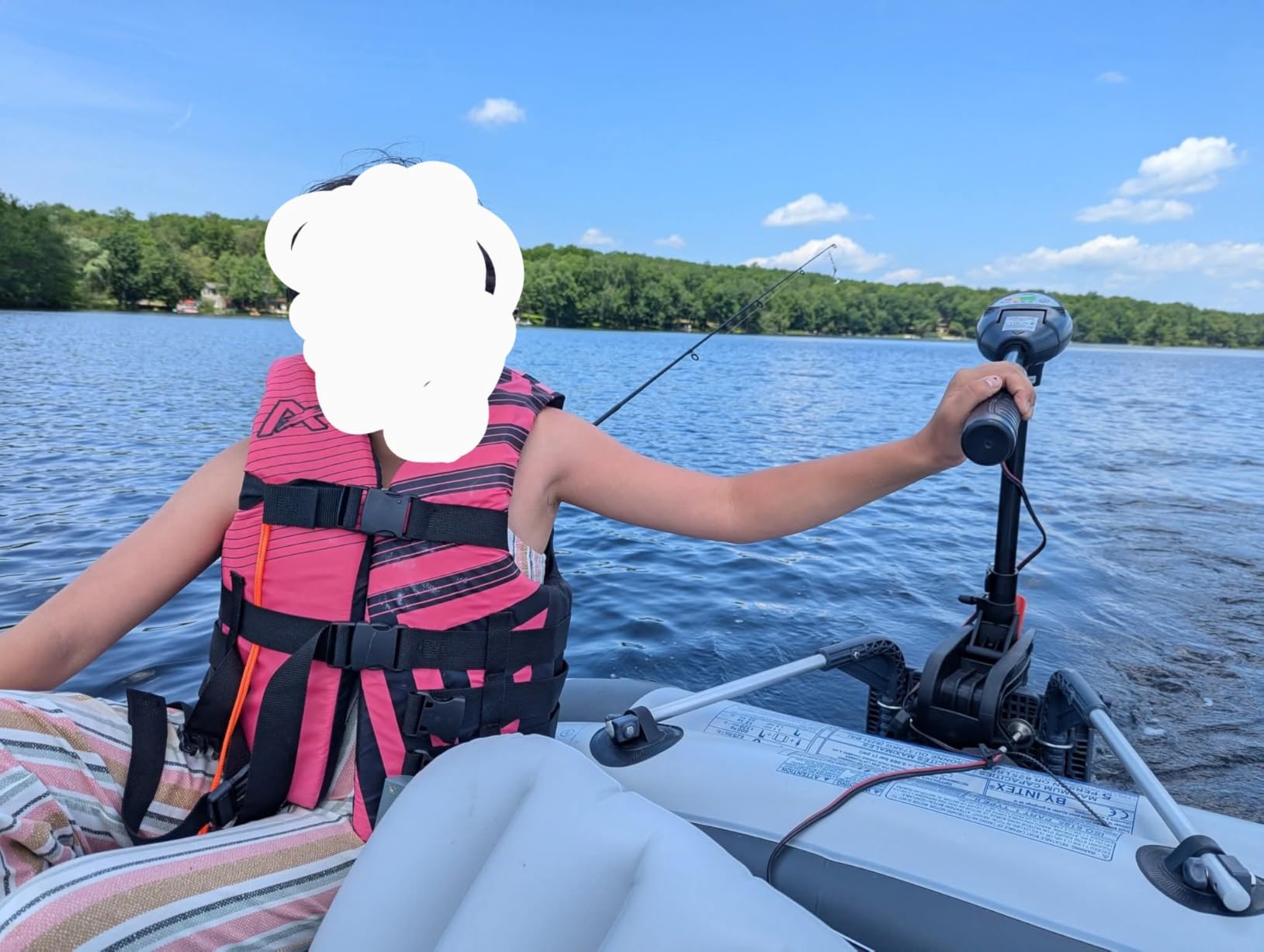 INTEX 68631E Transom Trolling Motor: Easy to Attach - Built-In Battery Meter - Quiet Motor - Weed Escape Mode - Suitable for Freshwater and Saltwater customer photo 1