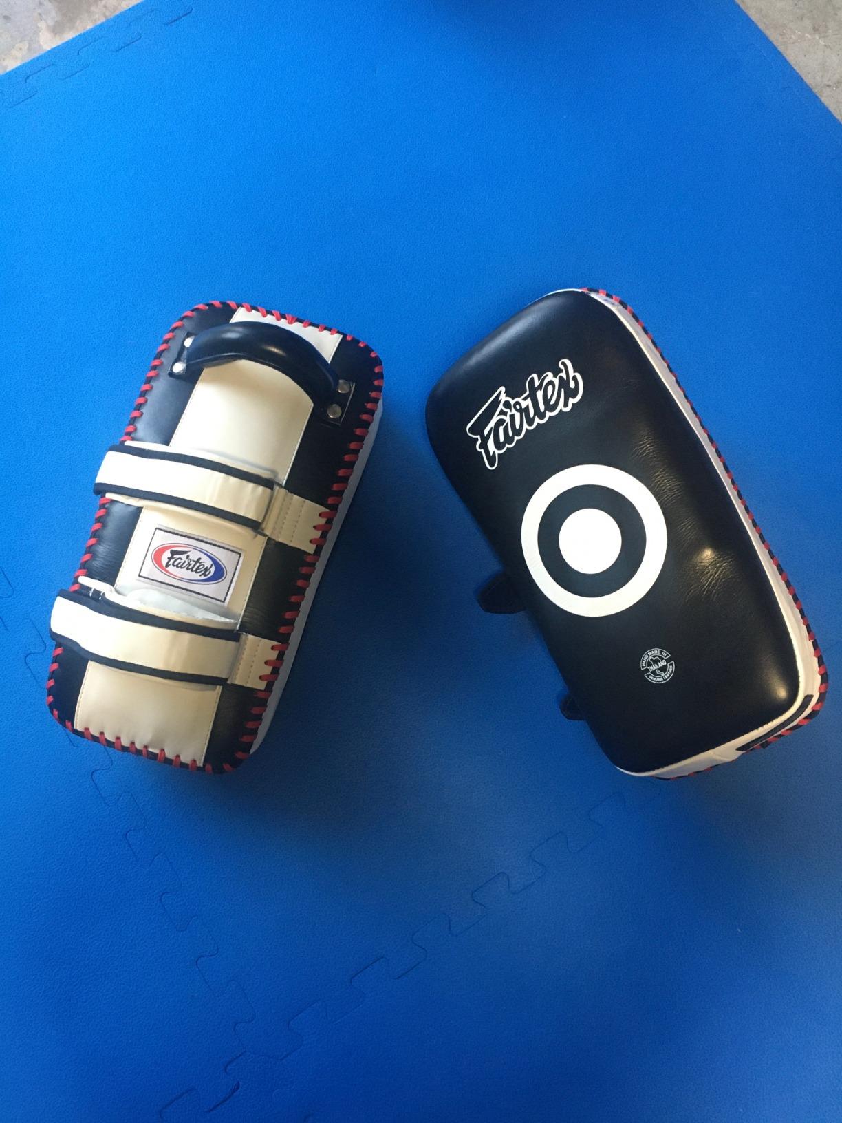 Fairtex Curved MMA Muay Thai Pads for Punching, Blocking, Kicking, Punch, Hitting | Light Weight & Shock Absorbent Boxing Mitts | Extra Padding for Sparring for Kickboxing & self Defense customer photo 2