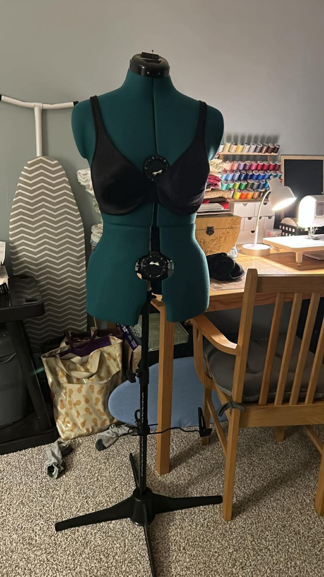 Dritz Sew You Adjustable Dress Form S/M, Sizes US 4-12, Female Sewing Mannequin with Pinnable Body Torso, 12 Dials for Accurate Fitting & 360 Hem Guide customer photo 1