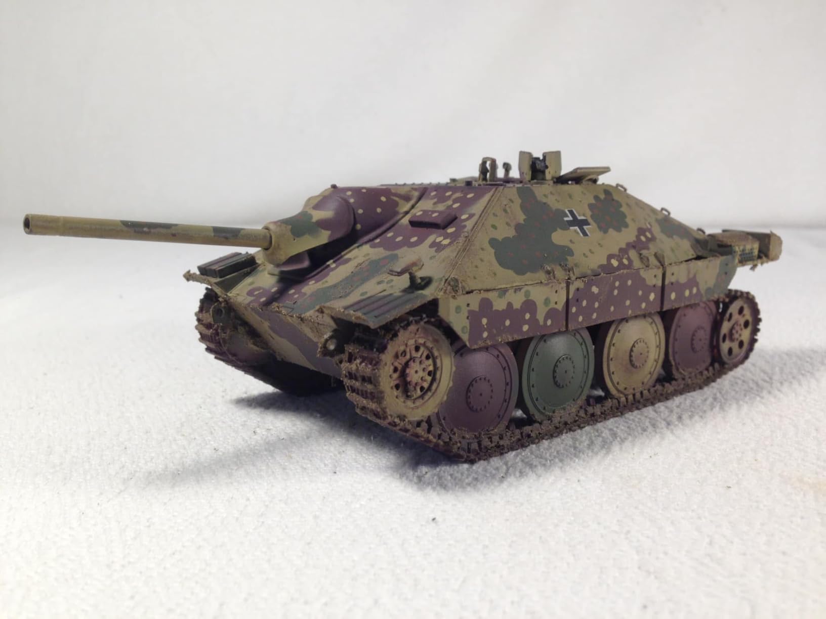 Academy Jagdpanzer 38(t) Hetzer Late Version Military Land Vehicle Model Building Kit customer photo 1
