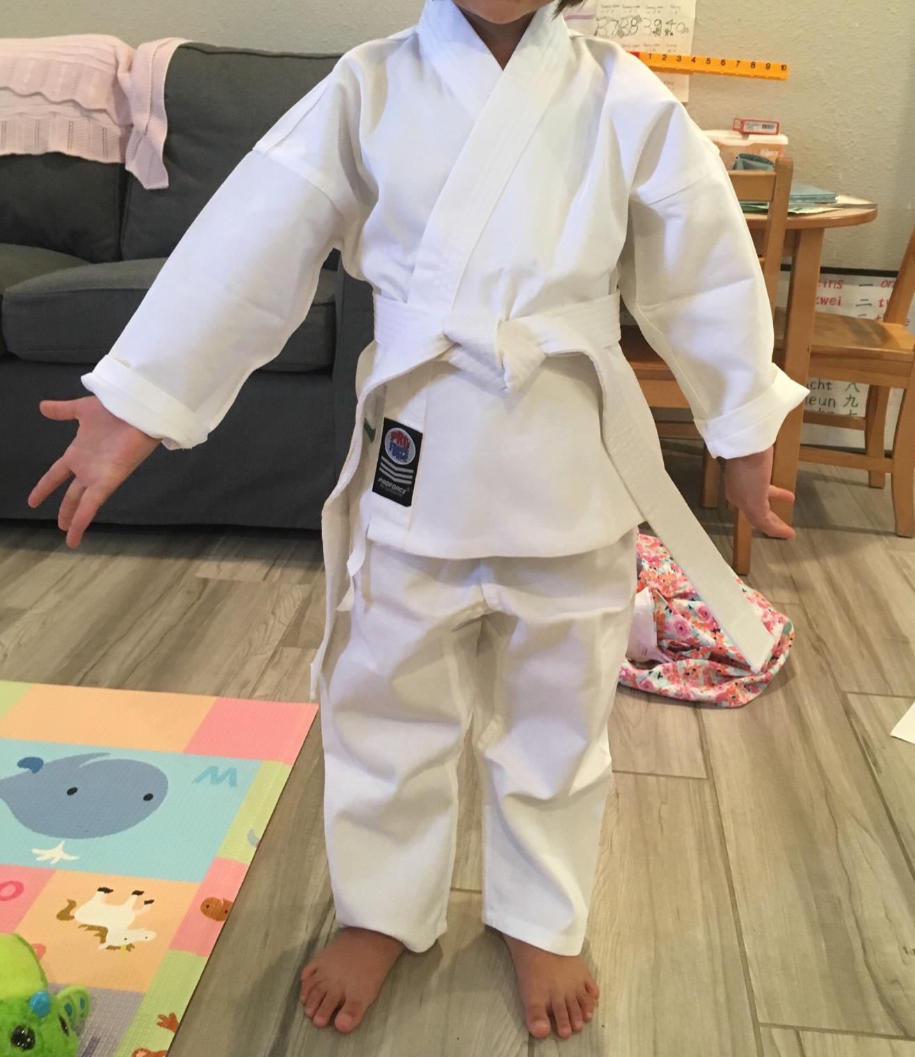 6oz Student Karate Gi / Uniform - White - Size 000 customer photo 2