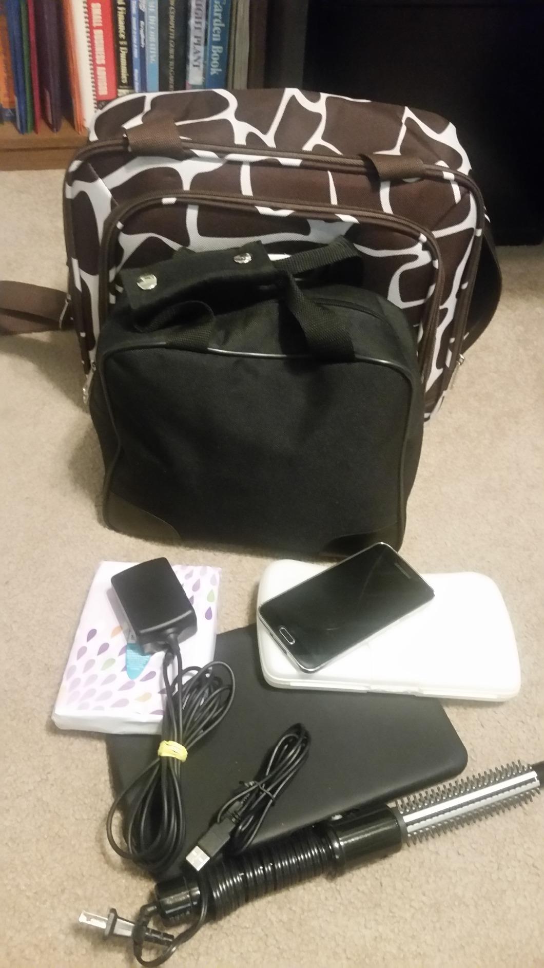 Rockland Journey Softside Upright Luggage Set, Expandable, Charcoal, 4-Piece (14/19/24/28) customer photo 2
