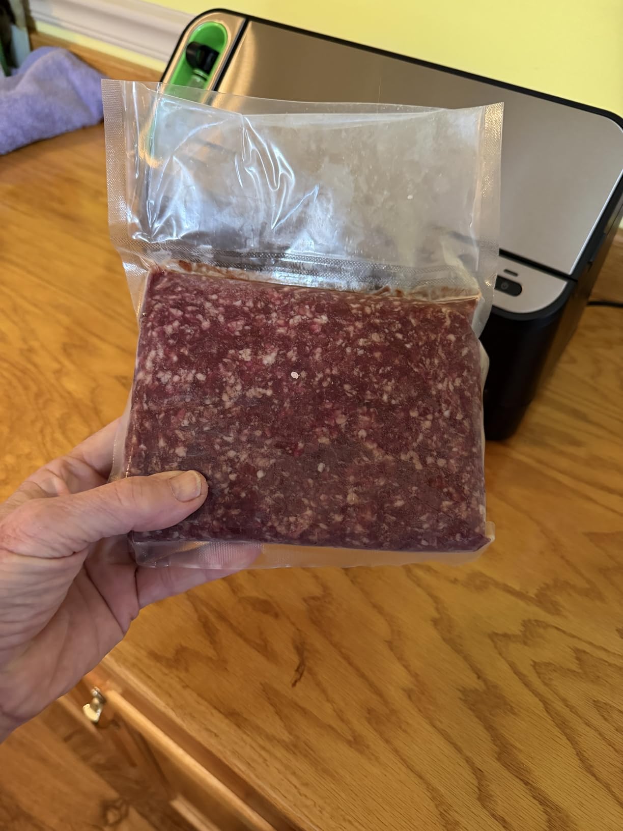 FoodSaver V4400 2-in-1 Vacuum Sealer Machine with Automatic Vacuum Sealer Bag Detection and Starter Kit customer photo 2