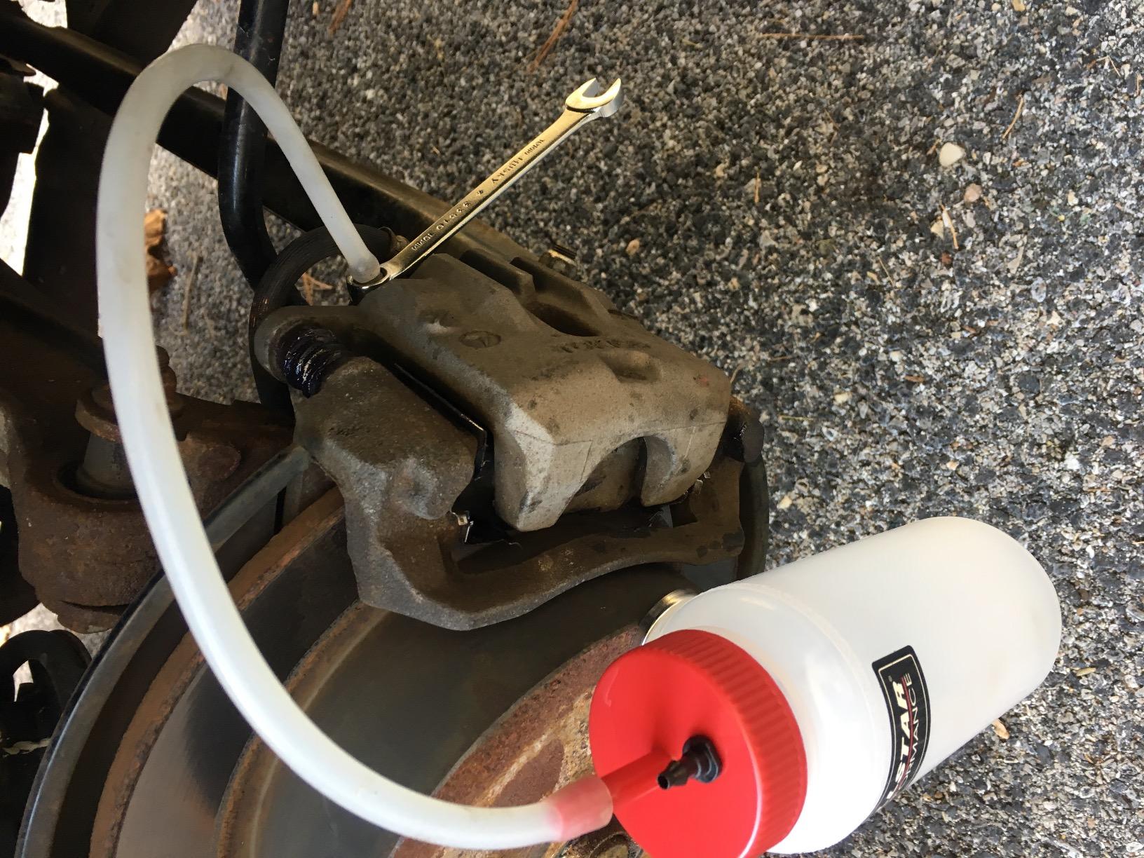 Allstar Performance ALL11017 Bleeder Bottle with Magnet and Check Valve, White customer photo 2