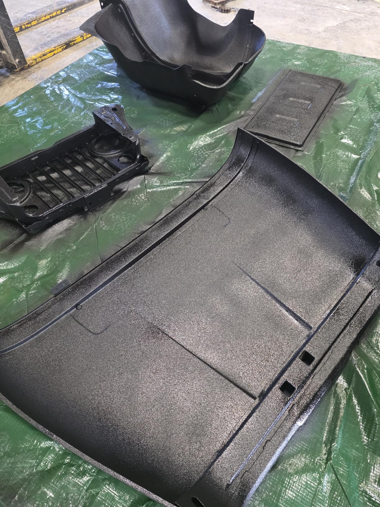Custom Coat Black 2 Gallon (8 Quart) Urethane Spray-On Truck Bed Liner Kit with Spray Gun and Regulator - Easy 3 to 1 Mix Ratio, Just Mix, Shake and Shoot It - Durable Textured Protective Coating customer photo 1