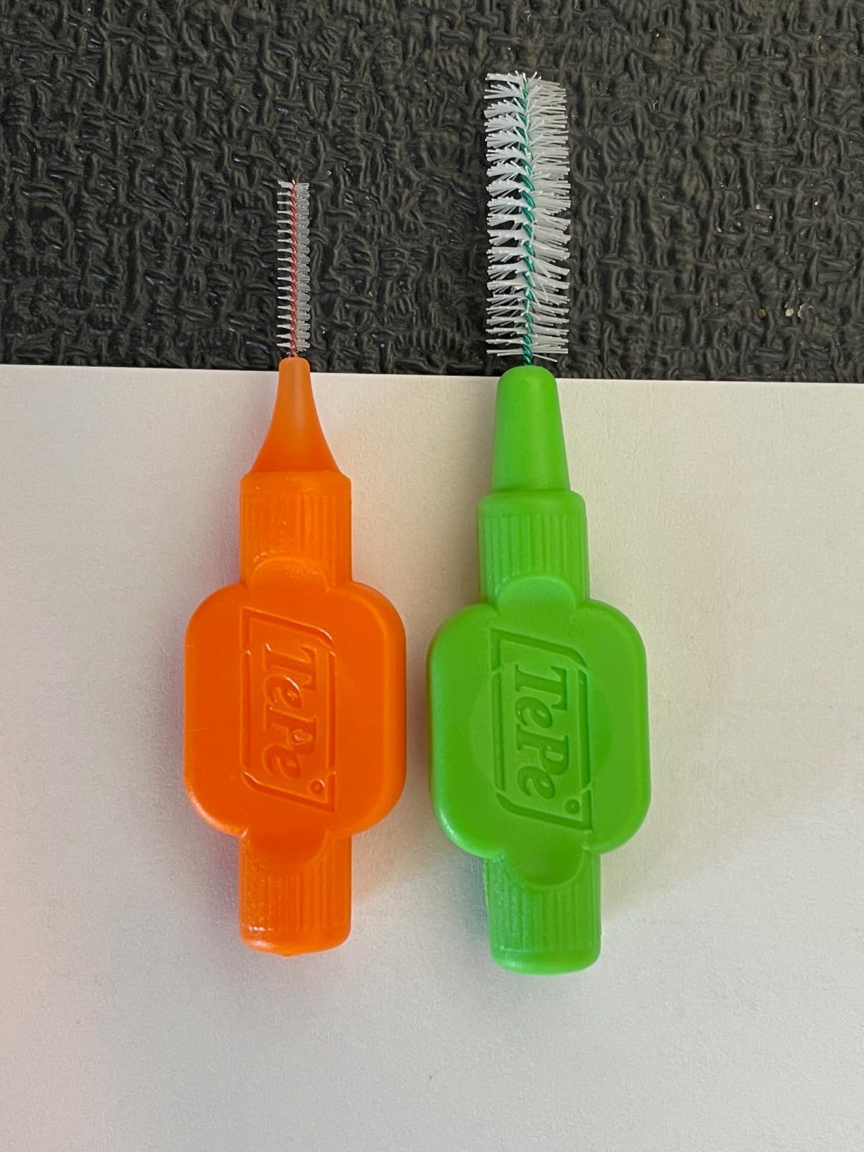 TePe Pack of 25 Interdental Brush Original, Soft Dental Brush for Teeth Cleaning, 2, Red customer photo 1