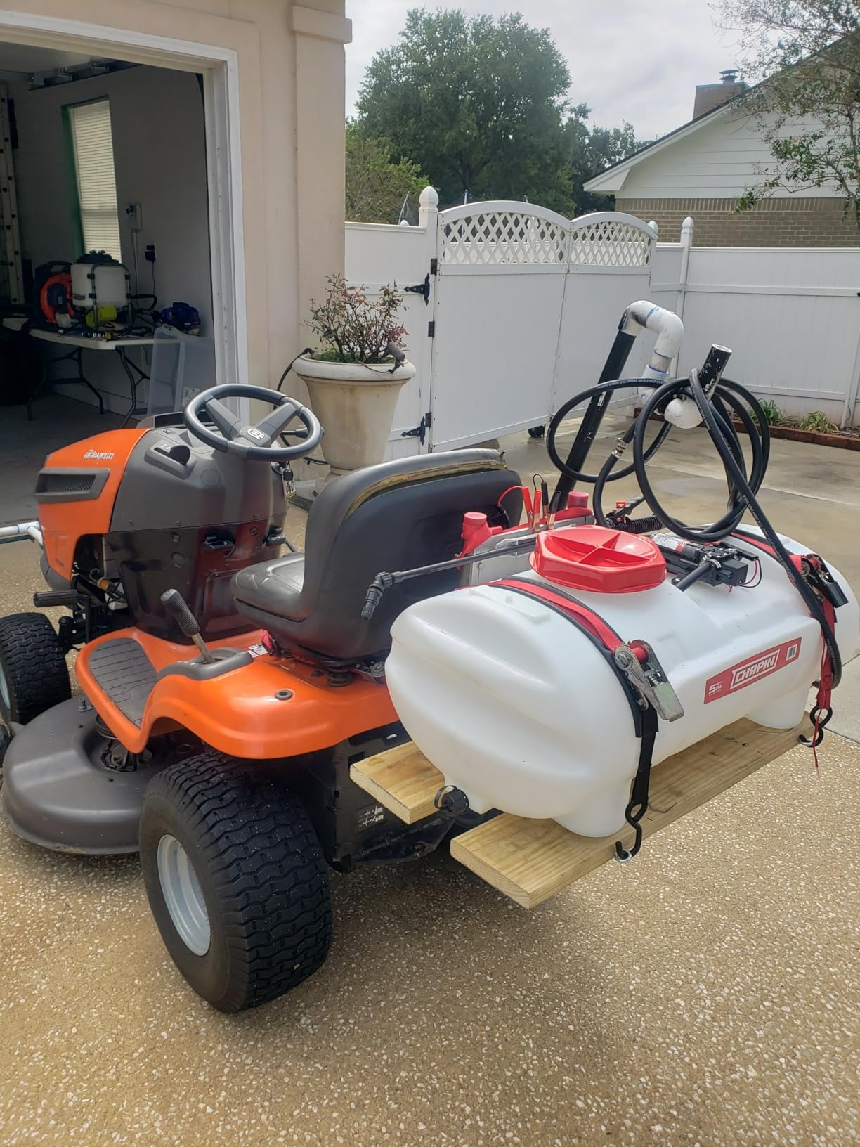 Chapin 97400E Made in the USA 25 Gallon ATV/UTV 12 Volt Mounted Spot Sprayer With 5 Inch Wide Mouth, High Performing 12 V Diaphragm Pump and Filtration System and 18 Inch Spray Wand, Translucent White customer photo 2