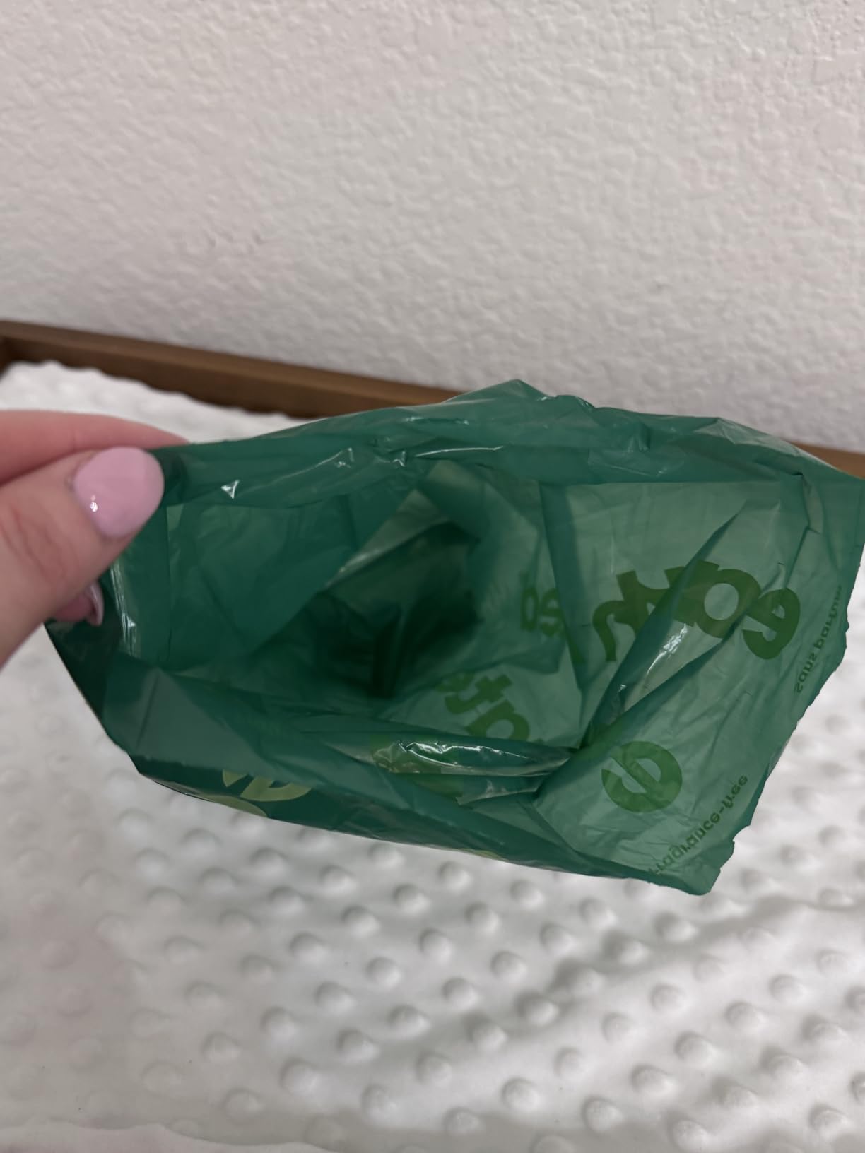 Earth Rated Poop Bags for Dogs, Guaranteed Leak Proof and Extra Thick Waste Bag Refill Rolls, Unscented, 270 Bags customer photo 2