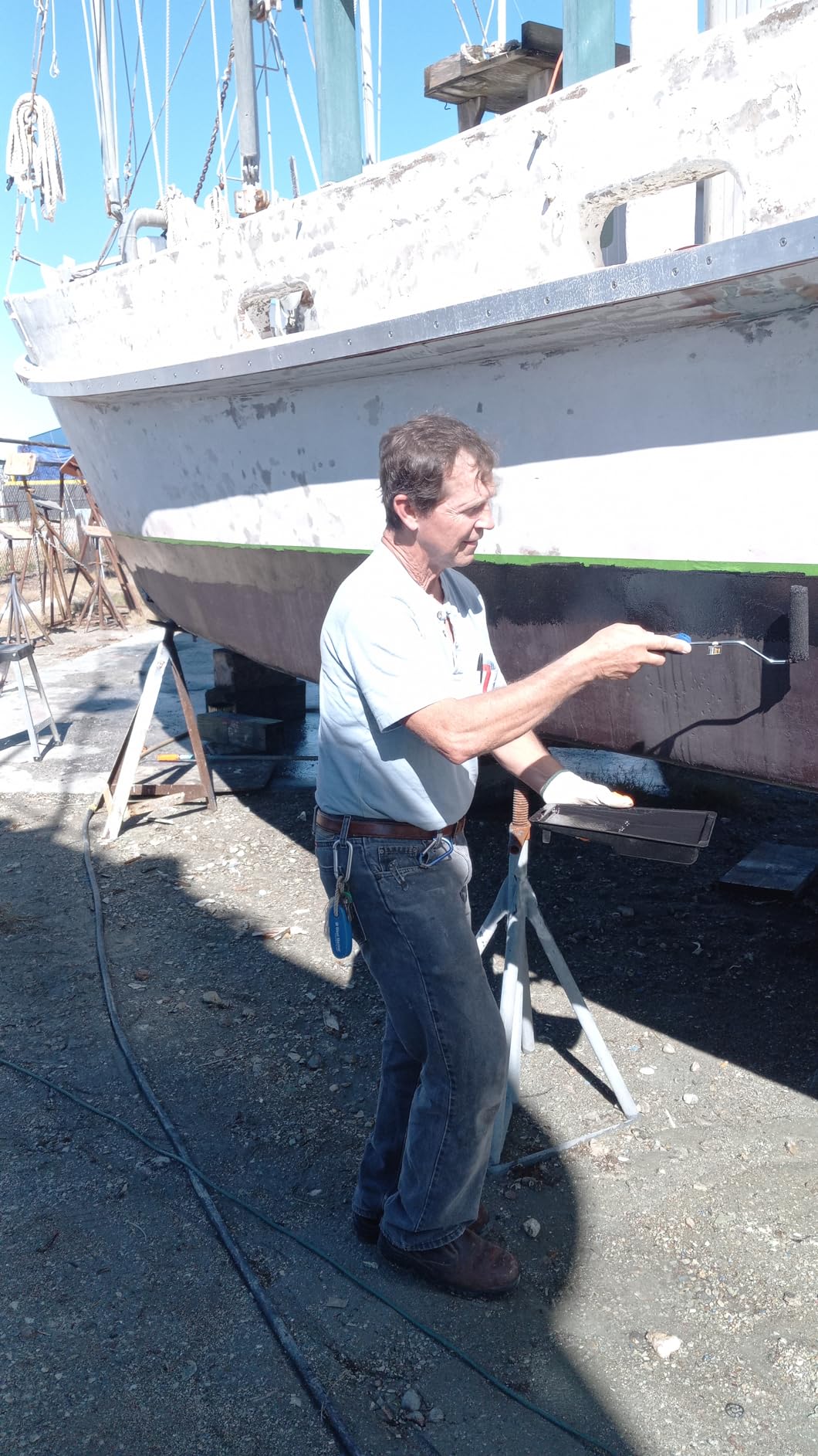 TotalBoat Spartan Antifouling Bottom Paint for Boats - Multi-Season Protection for Fiberglass, Wood and Steel (Blue, Gallon) customer photo 2