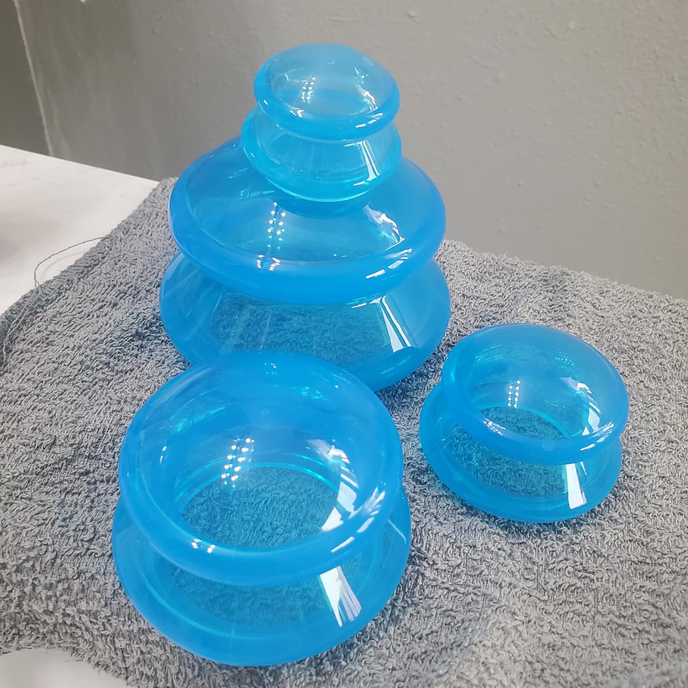 Silicone Cupping Therapy Set Professional Massage Cupping Cups for Cupping Therapy 4 Cup Kit for Massage, Myofascial Release, Cellulite Reduction customer photo 1