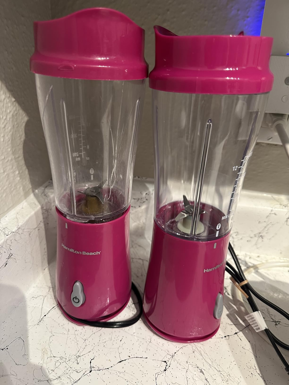 Hamilton Beach Portable Blender for Smoothies With 14 oz. Travel Jar customer photo 1