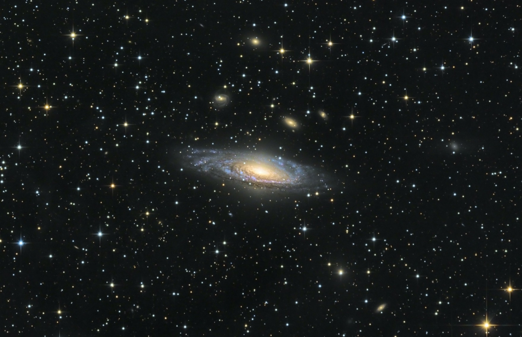 Sky-Watcher Quattro 300P Imaging Newtonian - Large Aperture 12-inch Reflector Optical Tube for Astrophotography customer photo 2