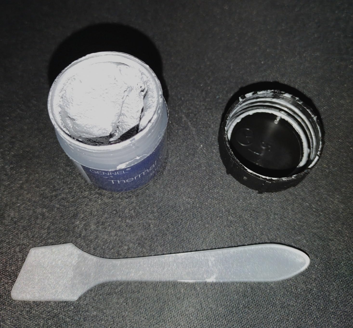 G107 20g Silver Thermal Paste, High Performance Heatsink Paste, Thermal Conductive Grease Compound for CPU GPU Cooler LED IC PS4 Xbox Chipset customer photo 2