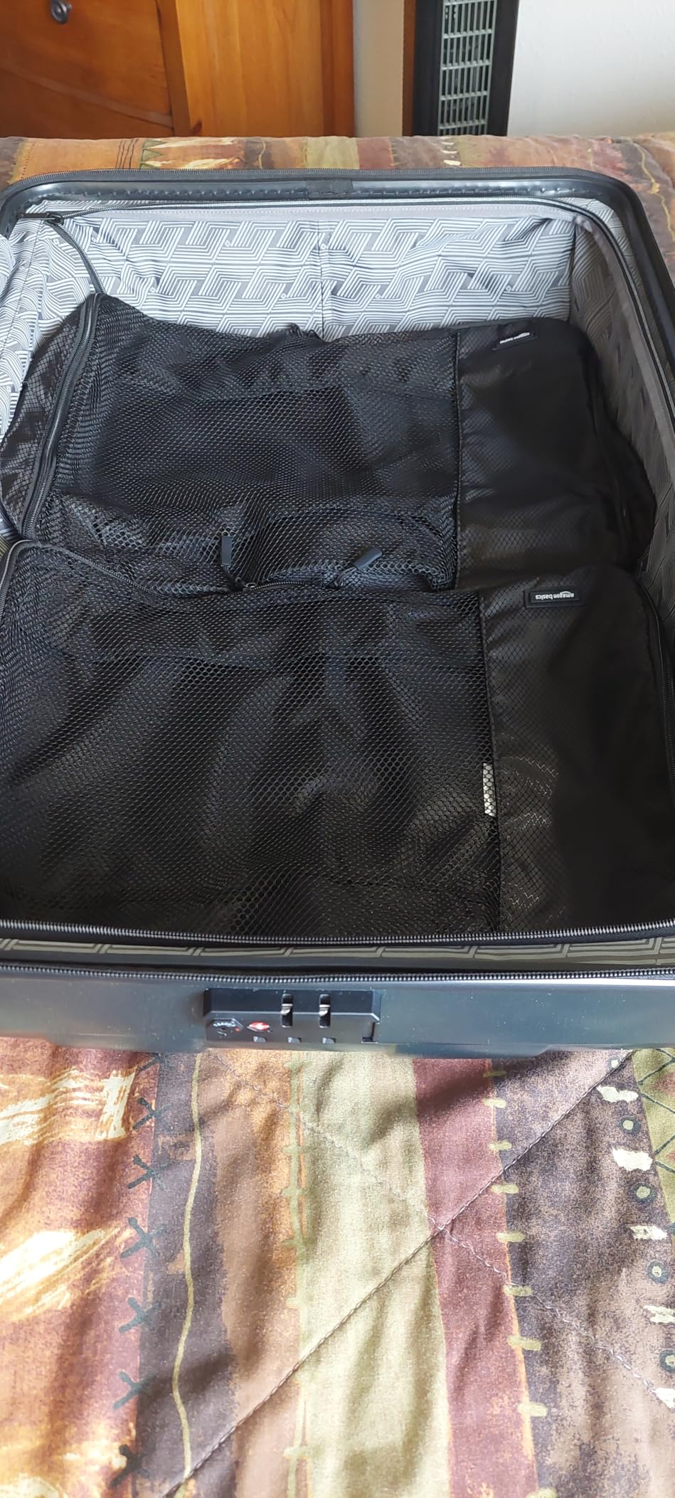 4-Piece Space-Saving Packing Cubes Travel Accessories Set, Luggage Organizer with Double Zipper, Mesh Top, Small, Black (Previously Amazon Basics) customer photo 2