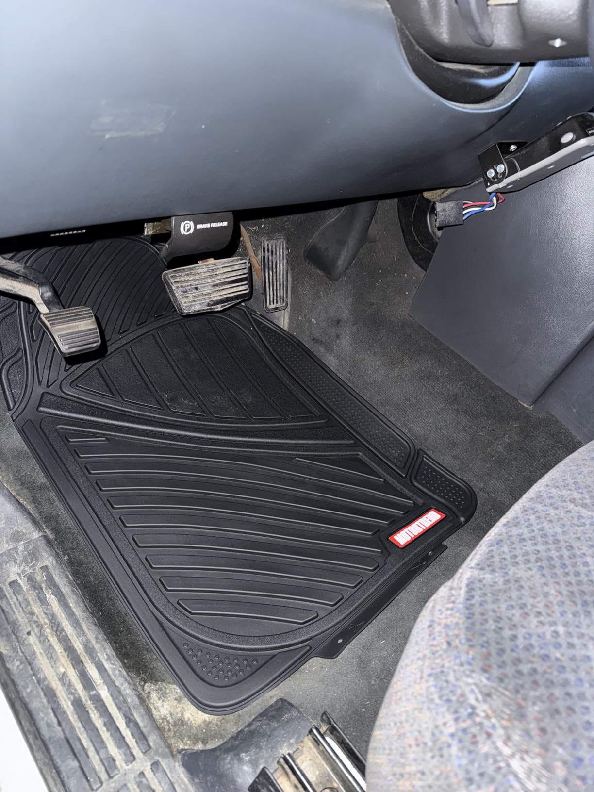Motor Trend FlexTough Performance All Weather Rubber Car Floor Mats - 3 Piece Floor Mats Automotive Liners for Cars Truck SUV, Heavy-Duty Waterproof (Black) customer photo 1