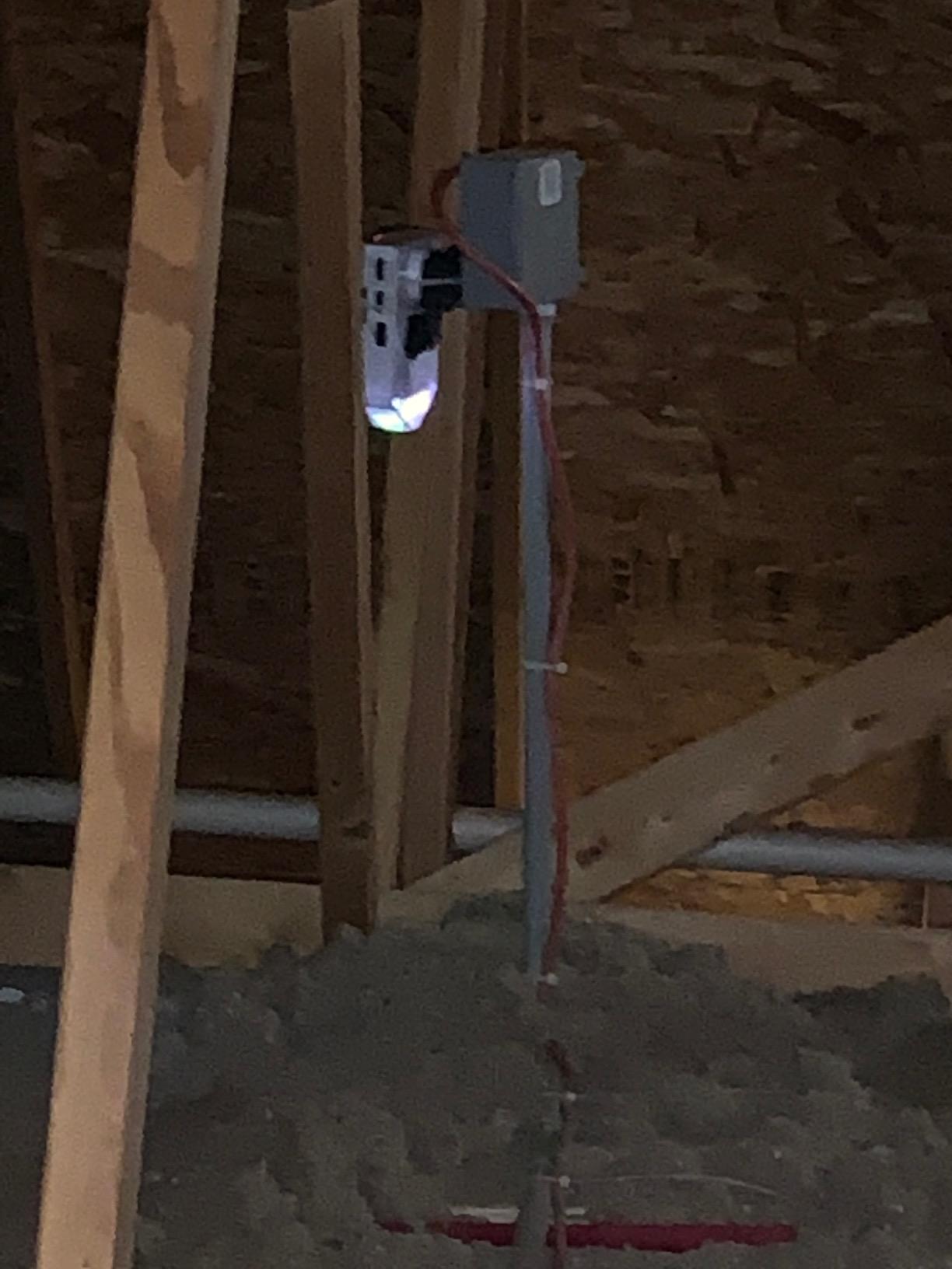 CLEANRTH CR008 Advanced Ultrasonic Rodent Repelling System - Powerful Indoor & Outdoor Rodent Repellent customer photo 1