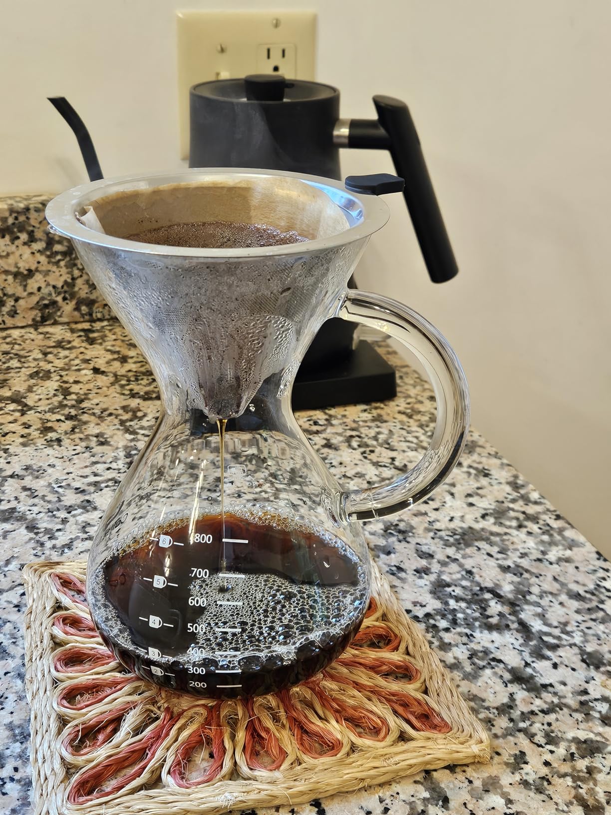 Coffee Gator Pour Over Coffee Maker - 14oz High Heat Borosilicate Glass with Reusable Stainless Steel Filter, Drip Coffee Brewer Pourover Dripper Set Carafe, 400ml Clear customer photo 1