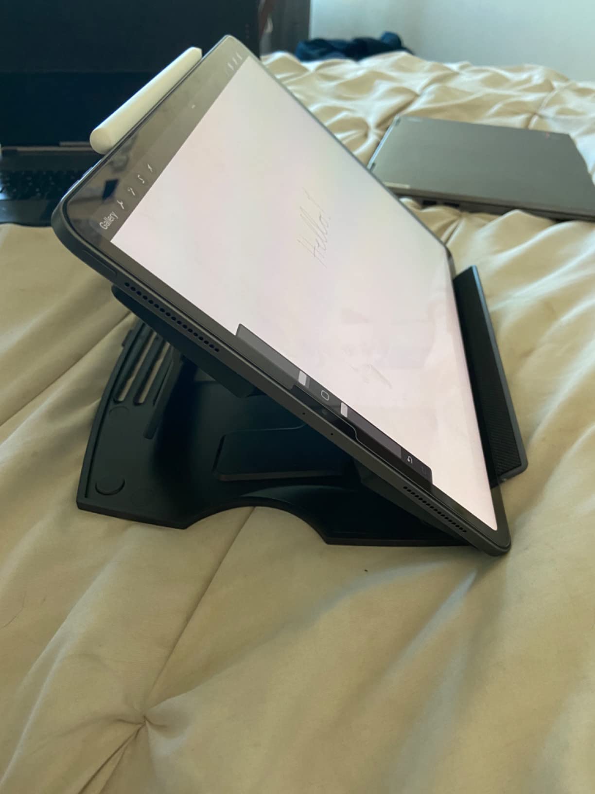 Universal Drawing Tablet Stand, Adjustable Compatible with Artisul, iPad Pro, Wacom, Cintiq, Huion, XP-Pen customer photo 2
