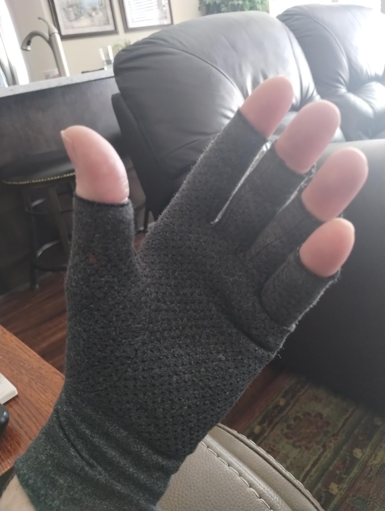 Dr. Frederick's Original Arthritis Compression Gloves for Women & Men - Doctor-Developed Fingerless Hand Support for Arthritis Pain, Carpal Tunnel, Swelling & Poor Circulation - Everyday Wear - Medium customer photo 1