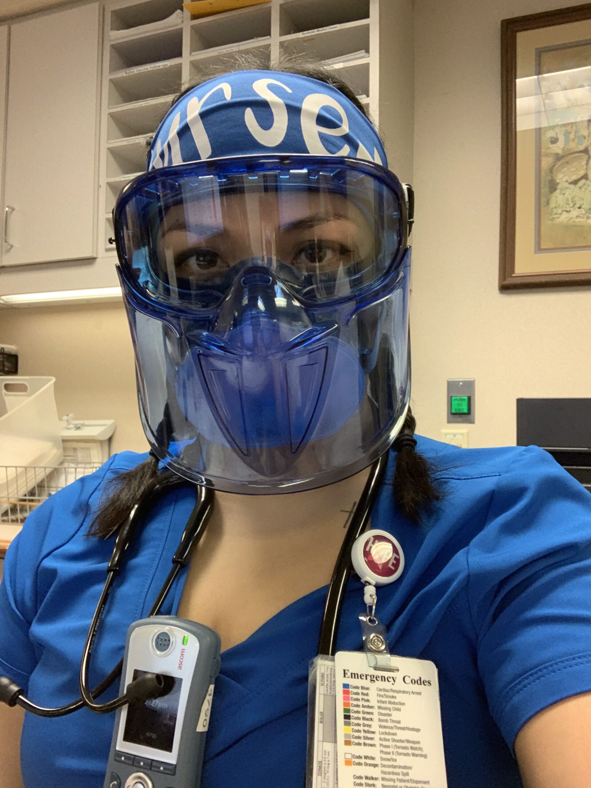 KleenGuard V90 Shield Clear Anti Fog Lens Protection Goggle with Blue Frame (18629) customer photo 1