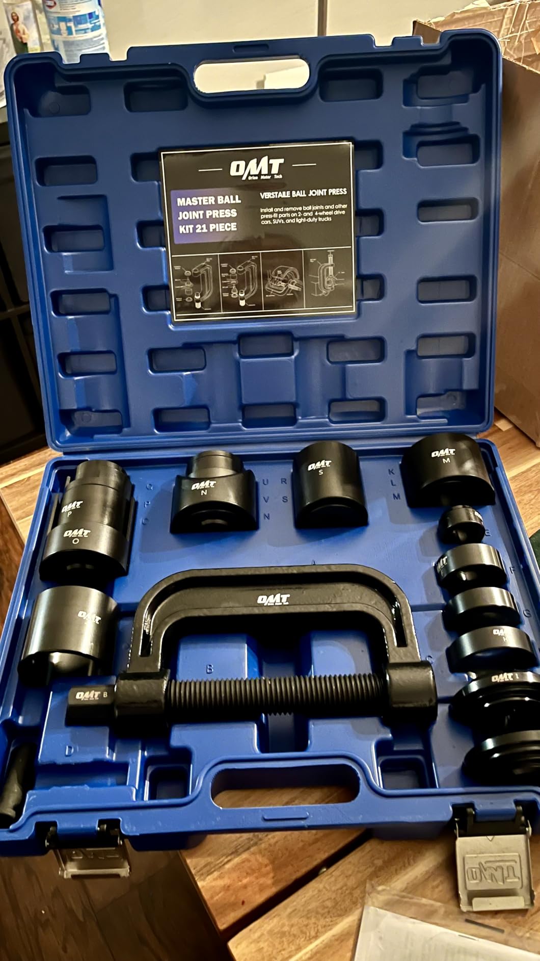OMT 21pc Ball Joint Press Kit, Ball Joint Tools for 2WD and 4WD Vehicles | Ball Joint Removal Tool for Removing and Installing Ball Joints, U Joints, and Anchor Pins, Blue C-frame Blue Case customer photo 1