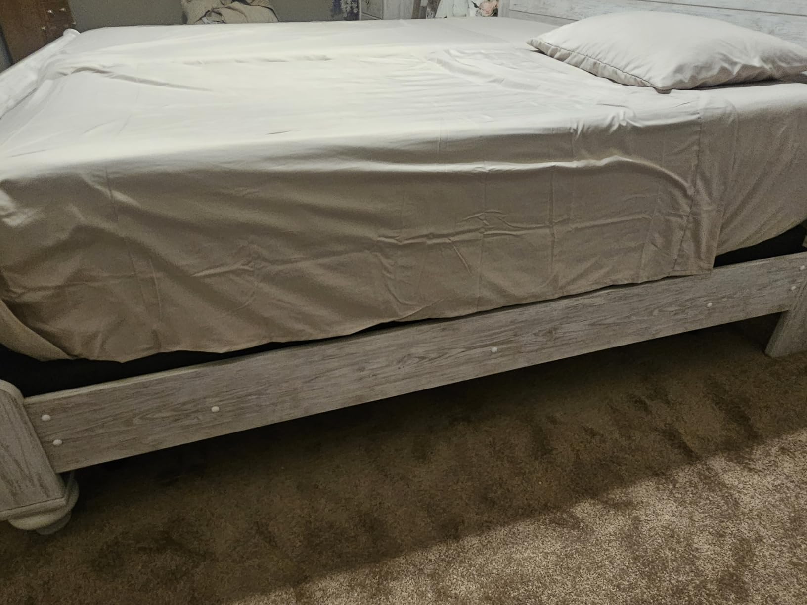 Queen Size 4 Piece Sheet Set - Comfy Breathable & Cooling Bed Sheets Set - Hotel Luxury Bedding - Deep Pockets, Soft and Wrinkle Free - Oeko-Tex - Dark Grey customer photo 1