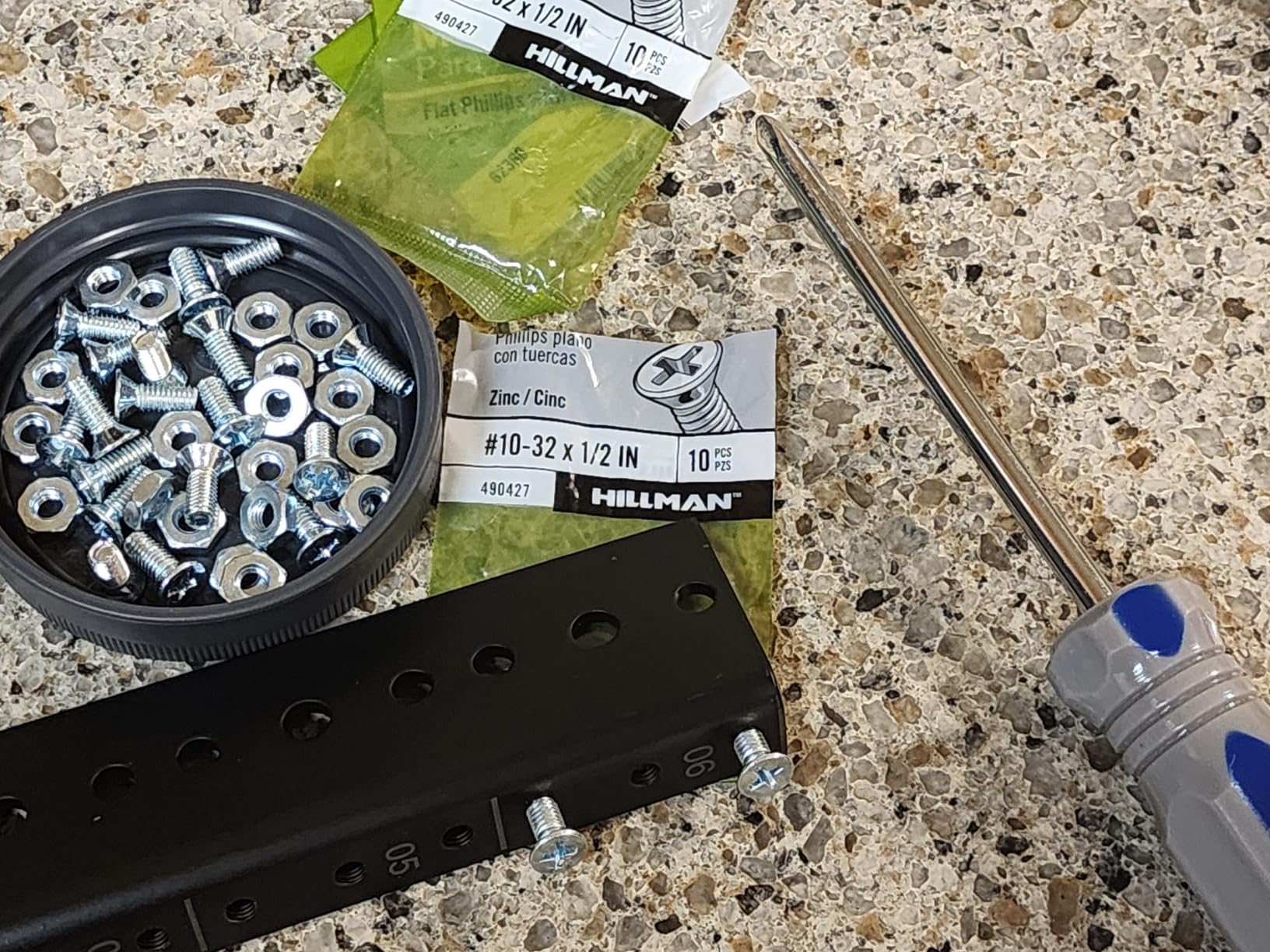 Gator GRW-RACKRAIL-08U Rack Rail Set - 8 Rack Spaces customer photo 2