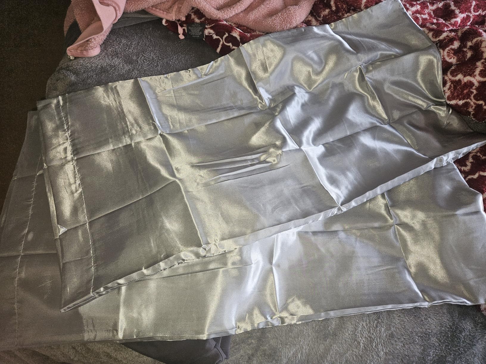 Bedsure Satin Pillowcase, Similar to Silk Pillow Cases Queen Size Set of 2, Cooling Pillow Case Covers with Envelope Closure, Room Decor Gifts for Women Men, Silver Grey, 20x30 Inches, 2pcs customer photo 1