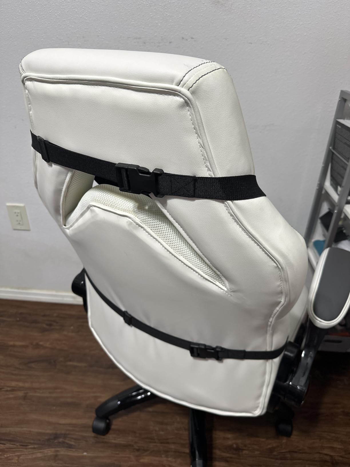 Lumbar Support Pillow for Office Chair, Office Home Essentials,Gifts for Mom,Dad, Back Support Pillow for Car, Chair Cushions,Back Pain Relief Improve Posture,Mesh Cover Double Adjustable Straps customer photo 1