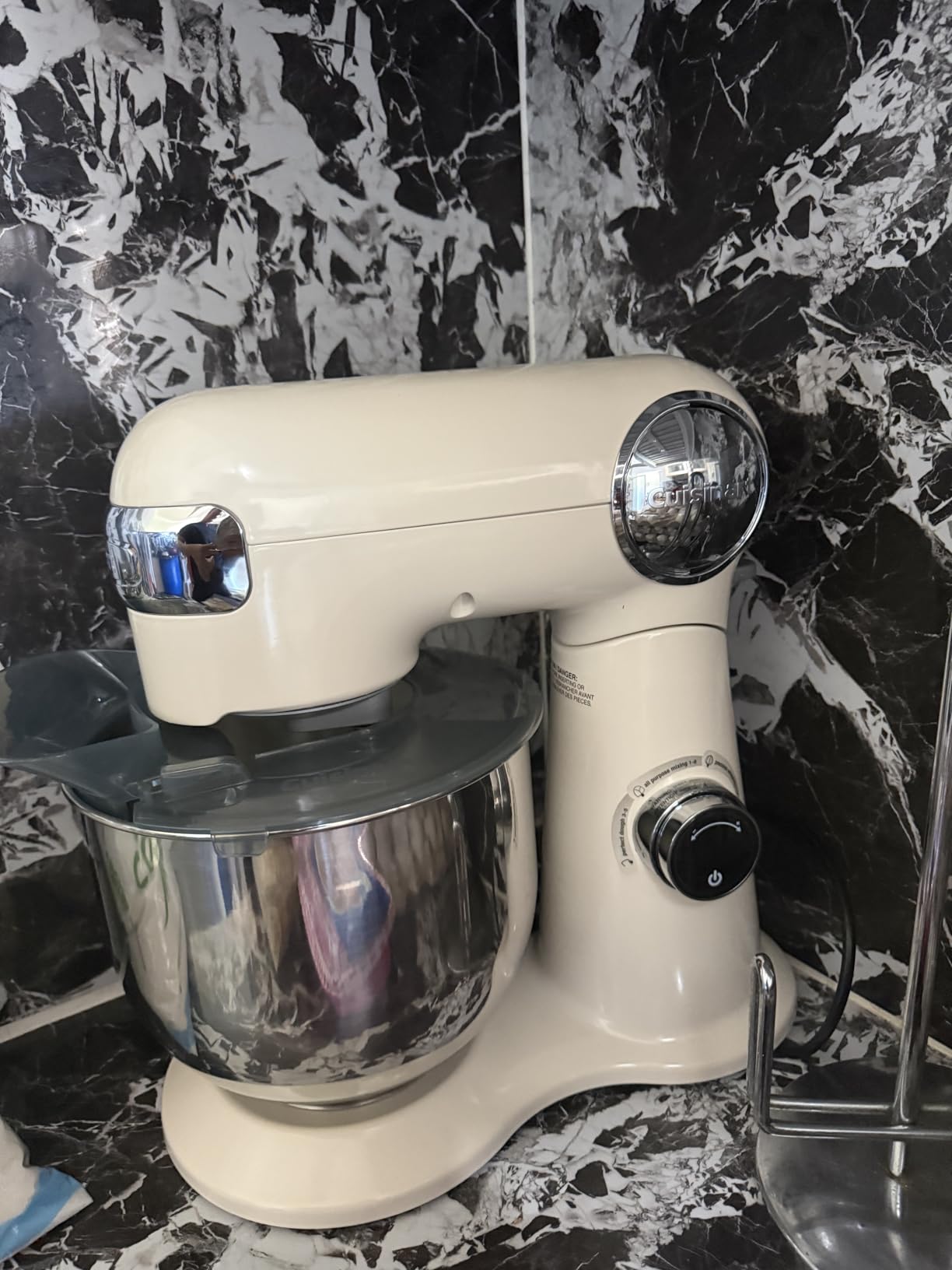 Cuisinart Stand Mixer, 12 Speed, 5.5 Quart Stainless Steel Bowl, Chef's Whisk, Mixing Paddle, Dough Hook, Splash Guard w/ Pour Spout, Onyx, SM-50BK customer photo 1