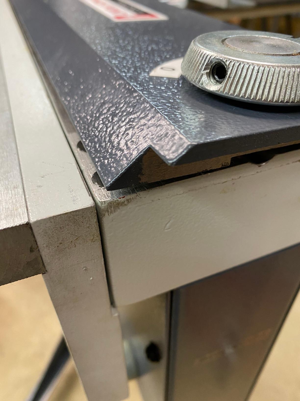 KAKA INDUSTRIAL Sheet Metal Brake,52-Inch Magnetic Box and Pan Brake,6.5-Ton 16-Gauge (0.06 Inch) Capacity Electro Metal Break,220V SP Foot Pedal Control Siding Brake, Includes Clamp Bars EB-5216 customer photo 3