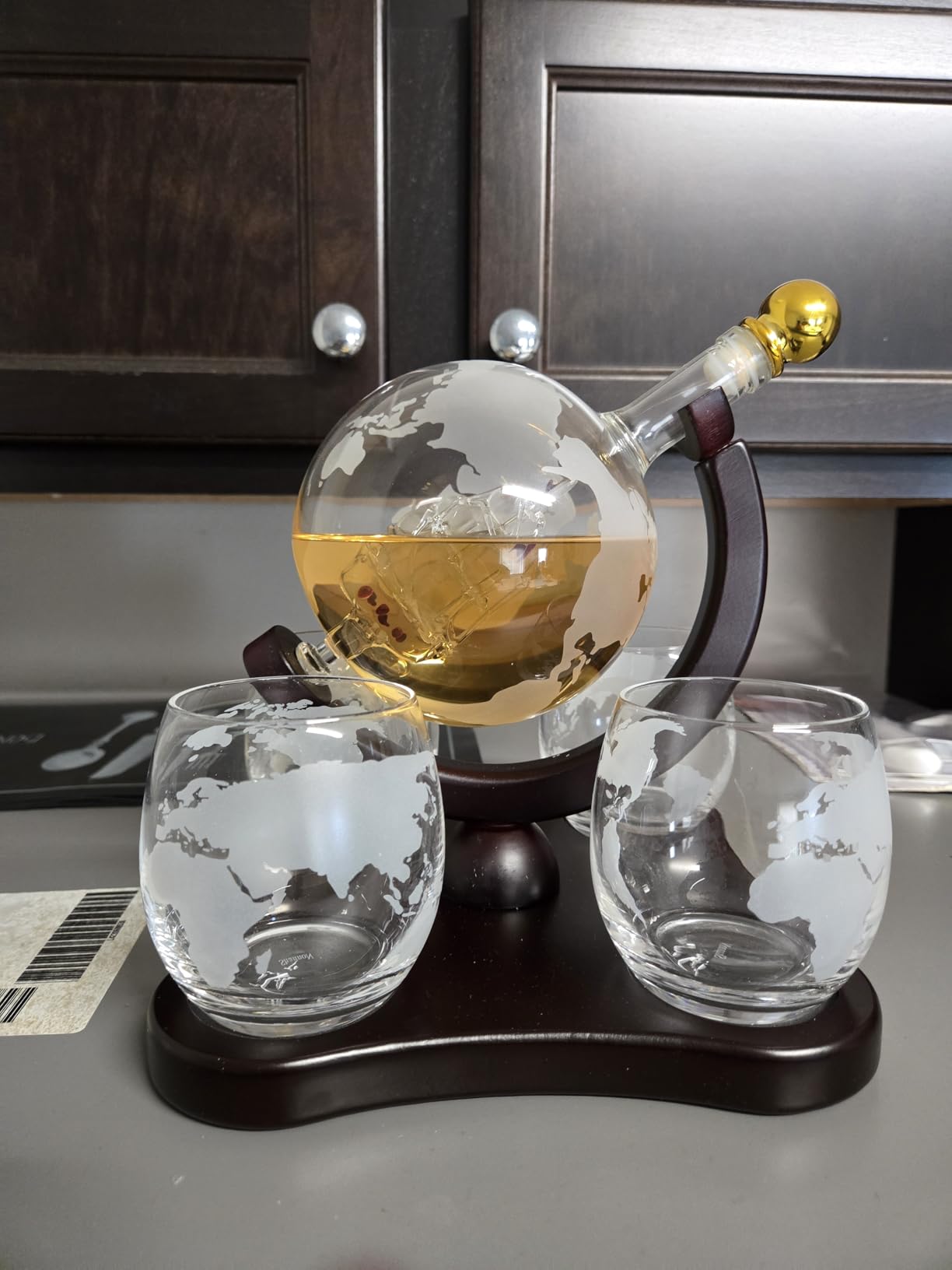 Gifts for Men, Whiskey Decanter Globe Set with 2 Etched Whiskey Glasses - for Liquor Scotch Bourbon Vodka, Gifts For Dad - 850ml customer photo 1