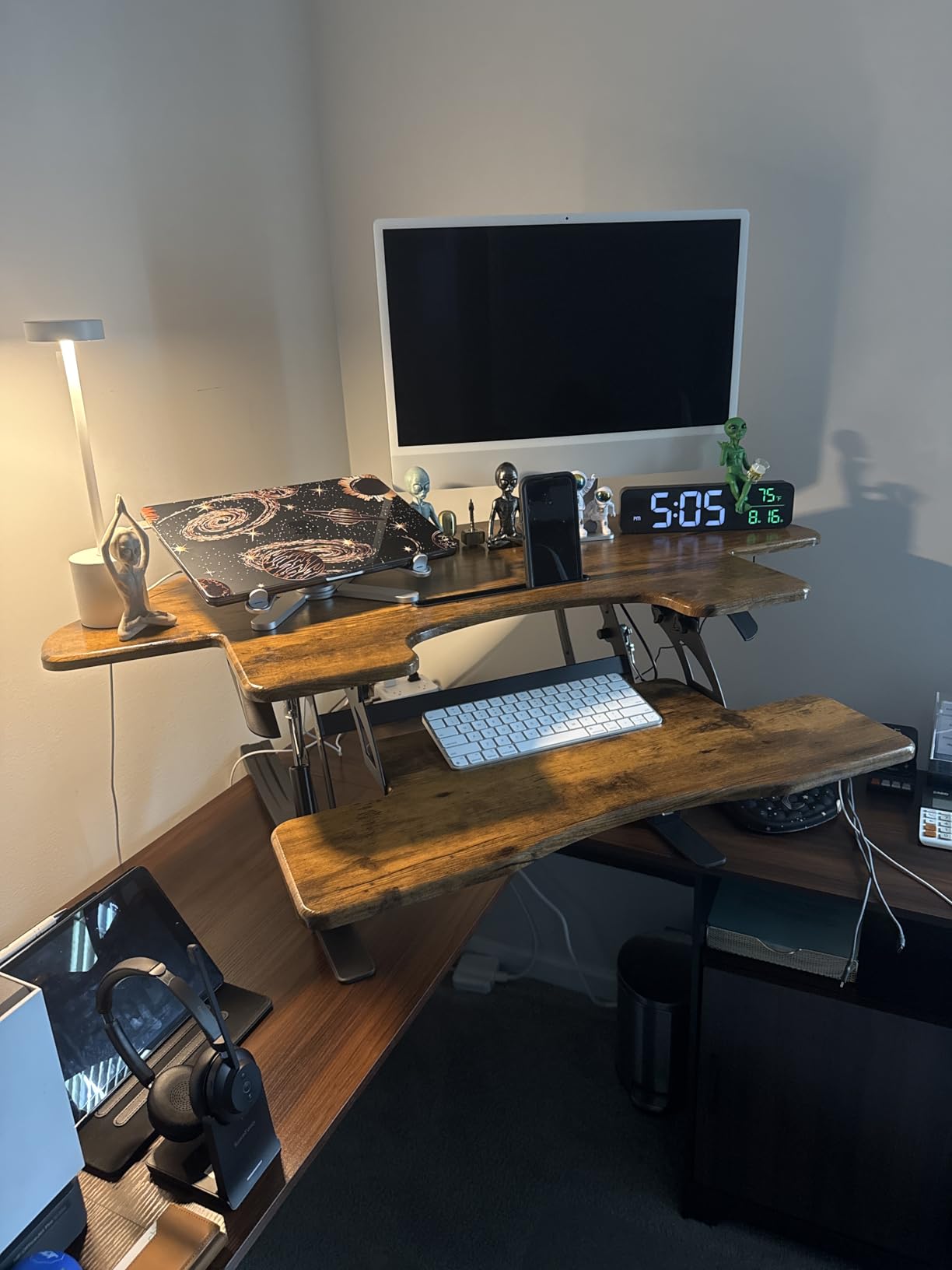 VIVO 43 inch Corner Height Adjustable Cubicle Stand Up Desk Converter, V Series, Quick Sit to Stand Tabletop Dual Monitor Riser Workstation, Black, DESK-V000VC customer photo 1