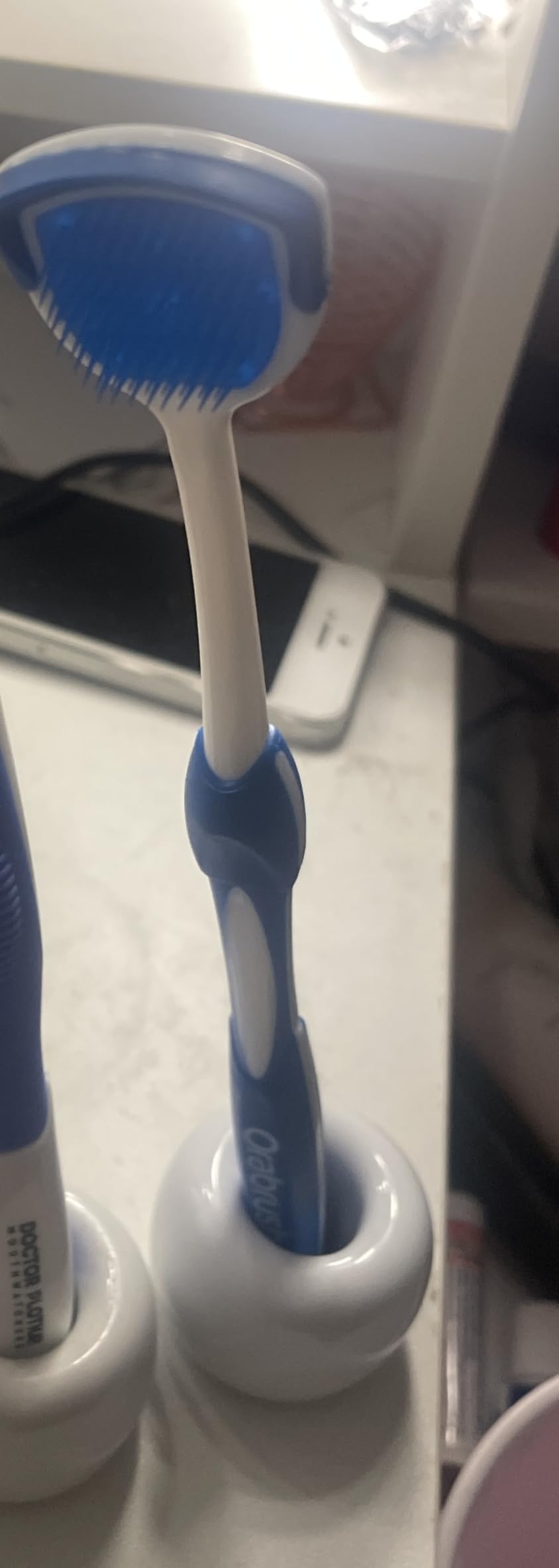 DenTek Orabrush Tongue Scraper, Gentle Tongue Cleaner Brush for Fresh Breath, 2 Count customer photo 1