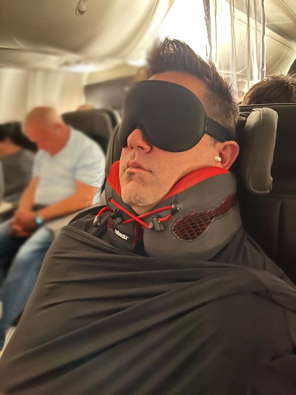 Long Haul Flight Cooling Travel Neck Pillow - Evolution Cool - Supportive Memory Foam with Airflow Vents - Compact with Carrying Case (Black) customer photo 1