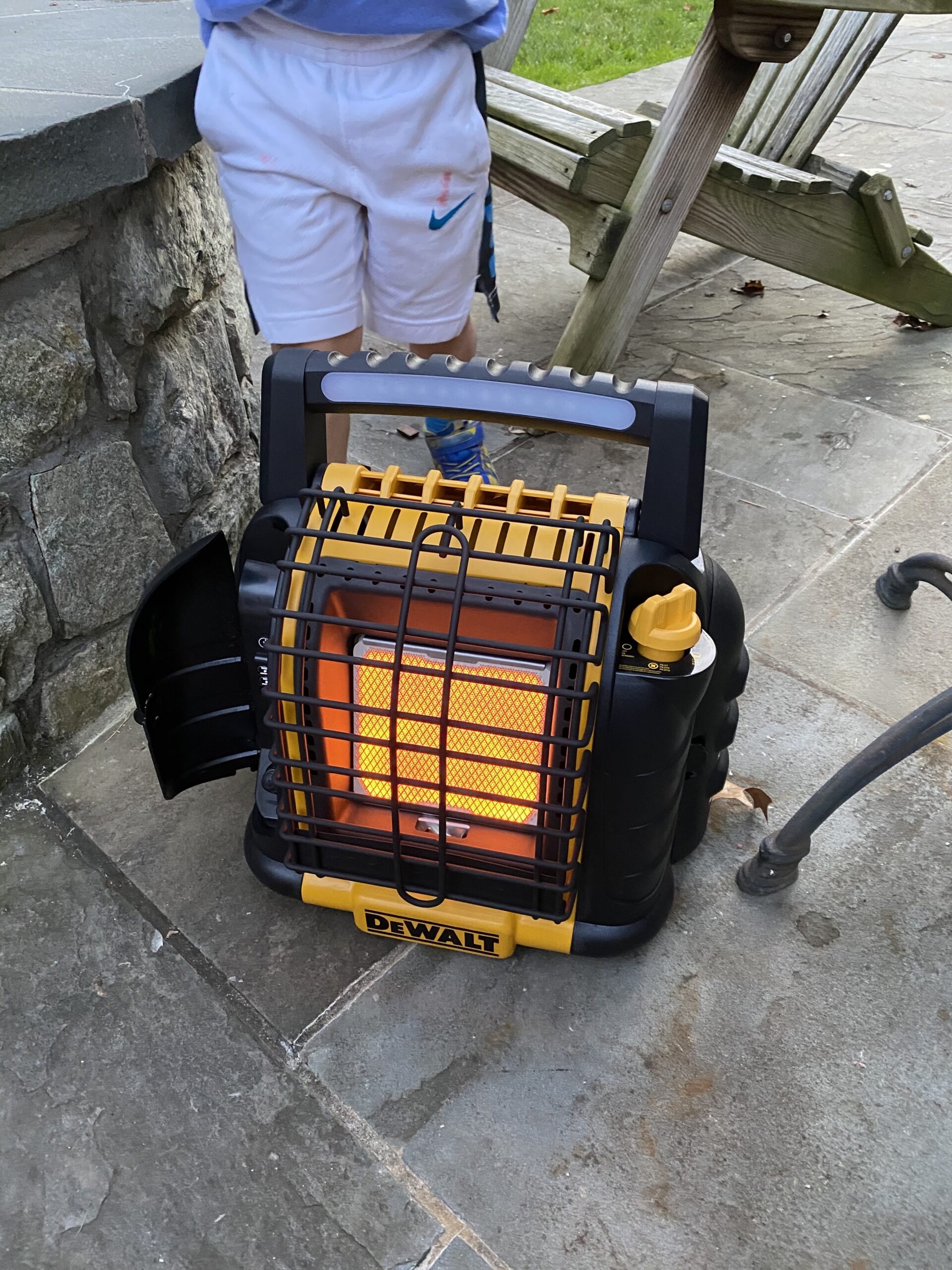 DEWALT 12,000 BTU Cordless Portable Propane Radiant Heater customer photo 2