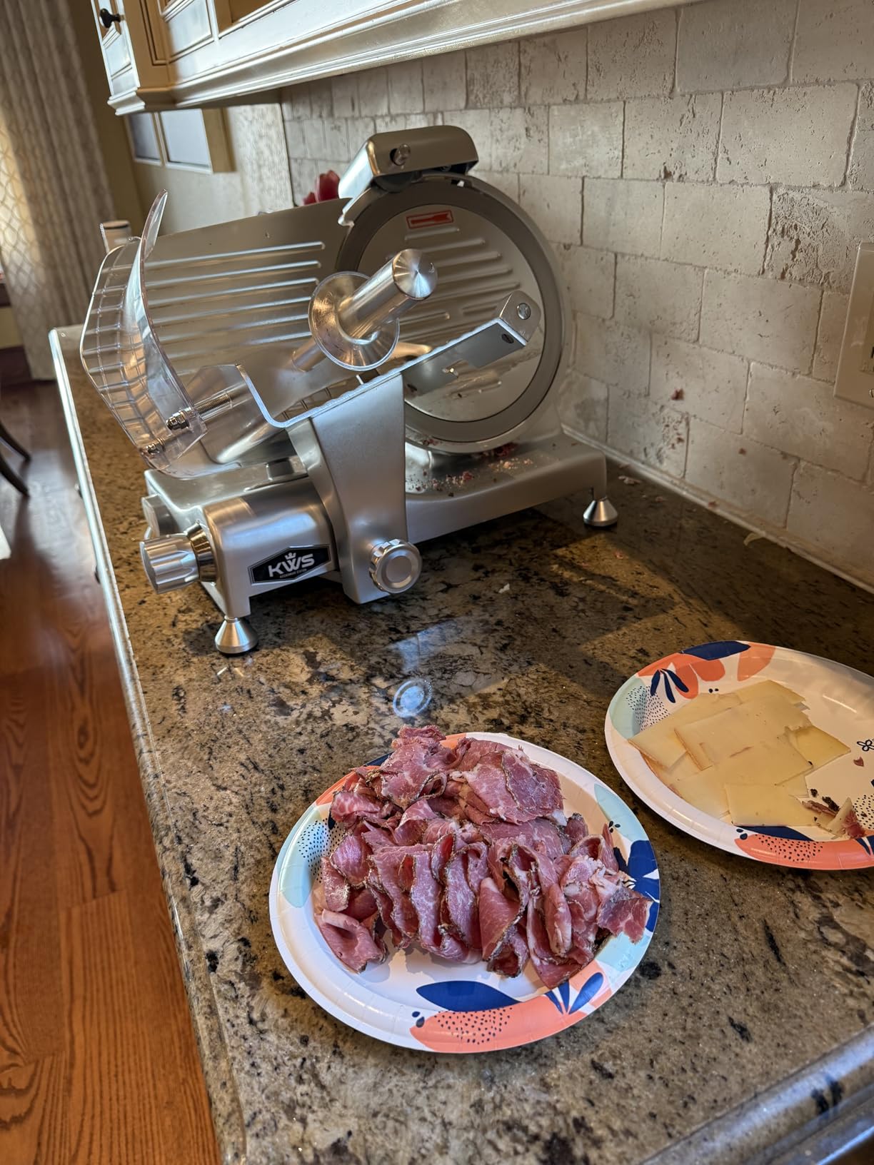 KWS Metal Collection MS-10DS Commercial 320W 10-Inch Meat Slicer Anodized Aluminum Base with Stainless Steel Blade + Blade Removal Tool, Frozen Meat/Cheese/Food Slicer Quiet [ ETL, NSF Certified ] customer photo 1