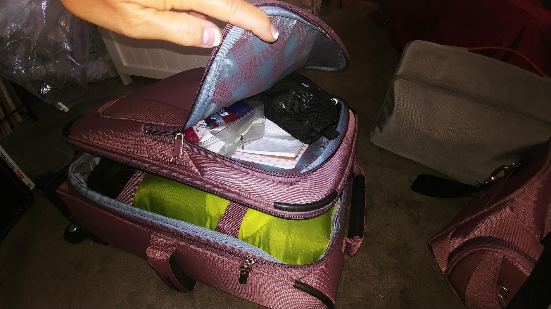 Maxlite 5 Softside Expandable Luggage with 4 Spinner Wheels, Lightweight Suitcase, Men and Women, Slate Green, Checked-Medium 25-Inch customer photo 1