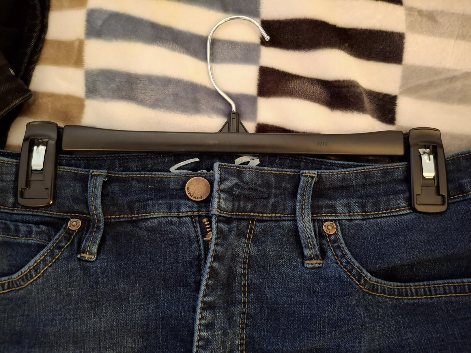 Smartor Pants Hangers - 30 Pack, Black Clips Hangers with 360° Hooks, Shorts Hanger with Strong Clamps, Dress, Heavy Duty as Trousers, Skirt, Jeans, Towel and Bottom Clothes -12 Inch customer photo 2