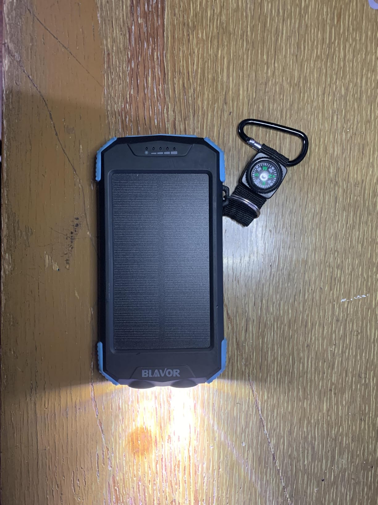BLAVOR Solar Power Bank customer photo 2