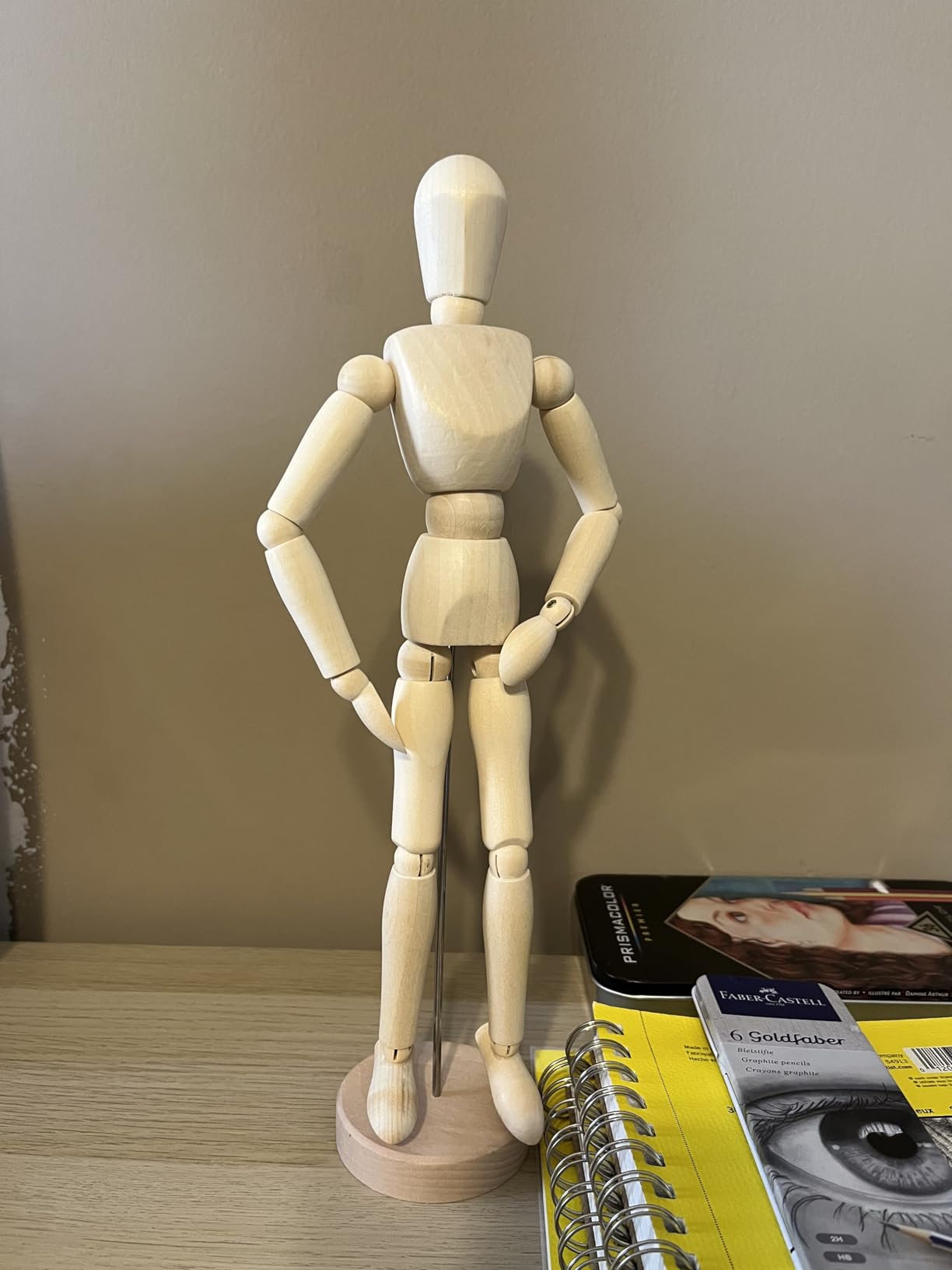 HSOMiD 12'' Artists Wooden Manikin Jointed Mannequin Perfect for Home Decoration / Drawing The Human Figure (A) customer photo 2