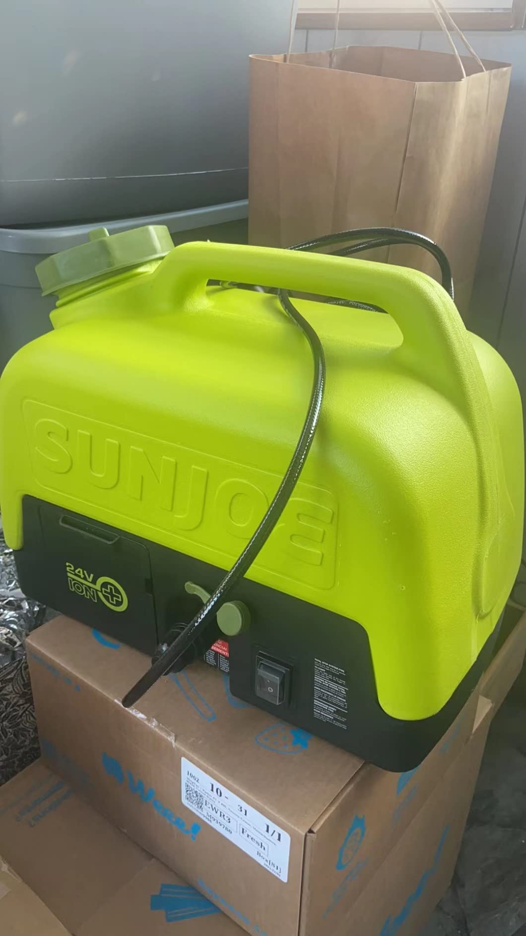 Sun Joe Cordless Electric Pressure Power Washer w/ 2.0Ah Battery, Charger & Adjustable Nozzle, 1.5 GPM, 90W Motor - Heavy-Duty Cleaning Machine for Patios, Decks, Sidewalks & Cars, IONMAX WA24C-LTE customer photo 2