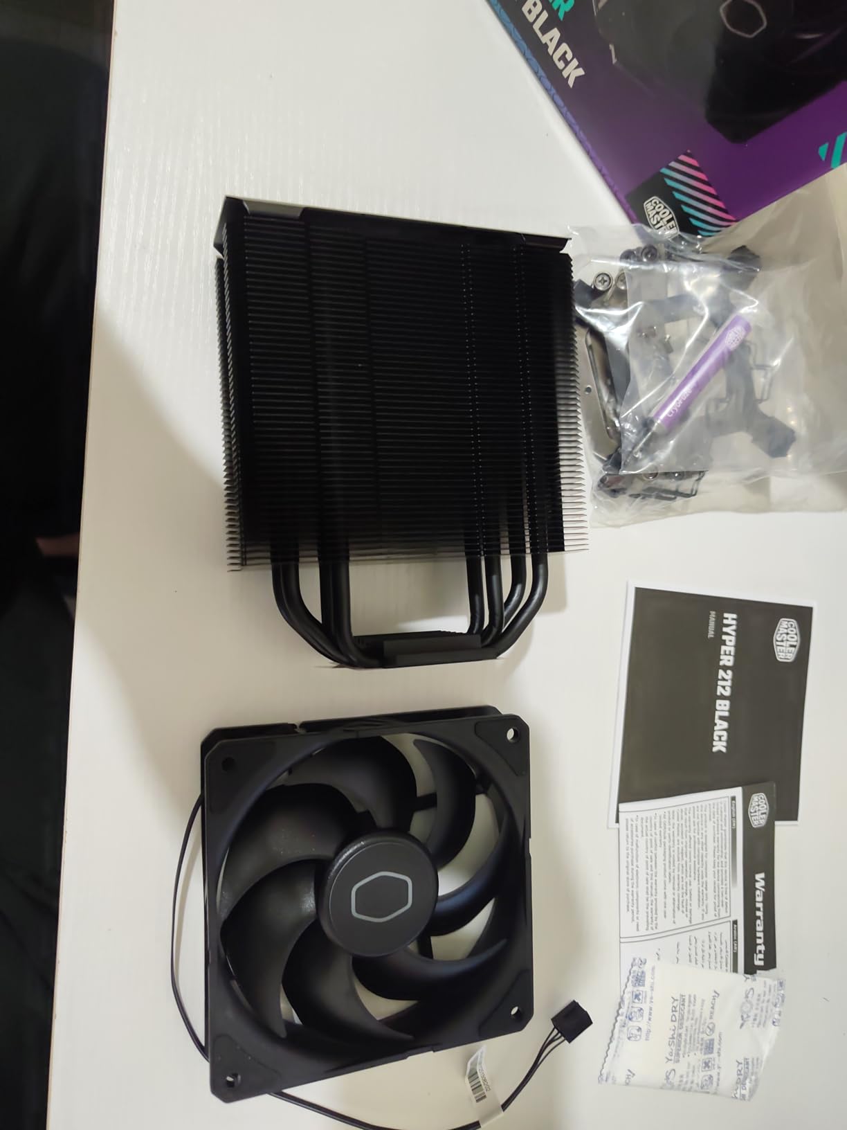 Cooler Master Hyper 212 Black CPU Air Cooler, 4 Heat Pipes, PWM Fan, AMD AM5/AM4 & Intel LGA1851/1700 Support, Quiet Cooling, 120mm PWM Fan, 152mm customer photo 1